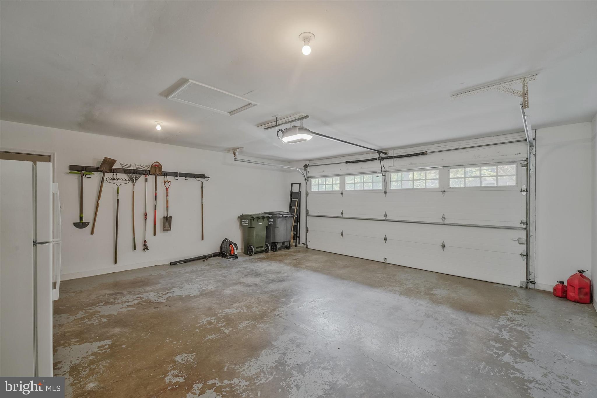 OAKBROOK - Residential