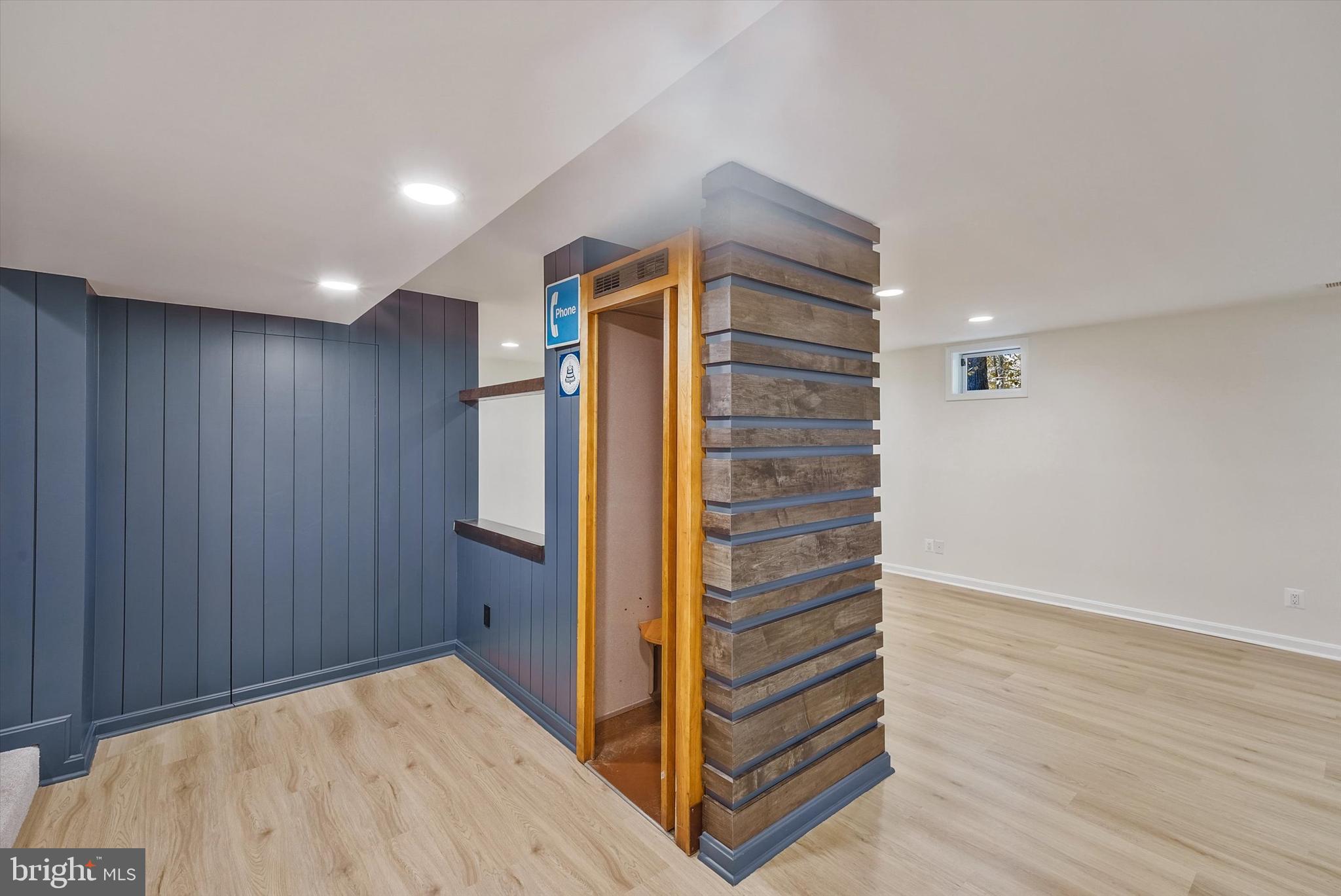 OAKBROOK - Residential