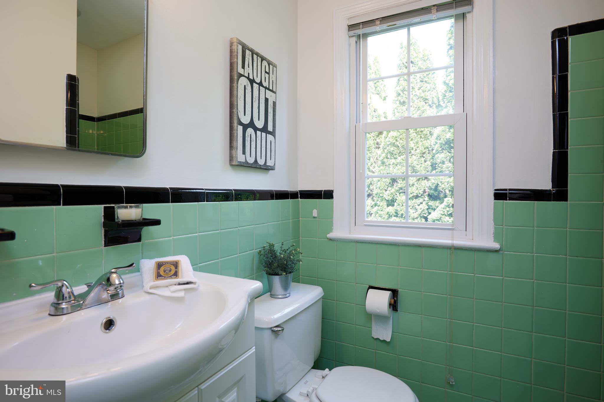 GLENBROOK KNOLLS - Residential