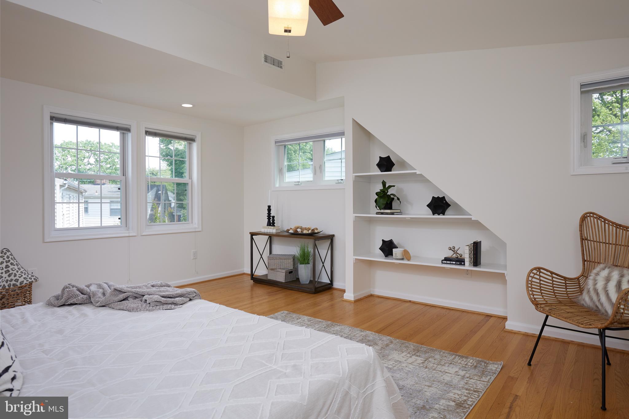 GLENBROOK KNOLLS - Residential