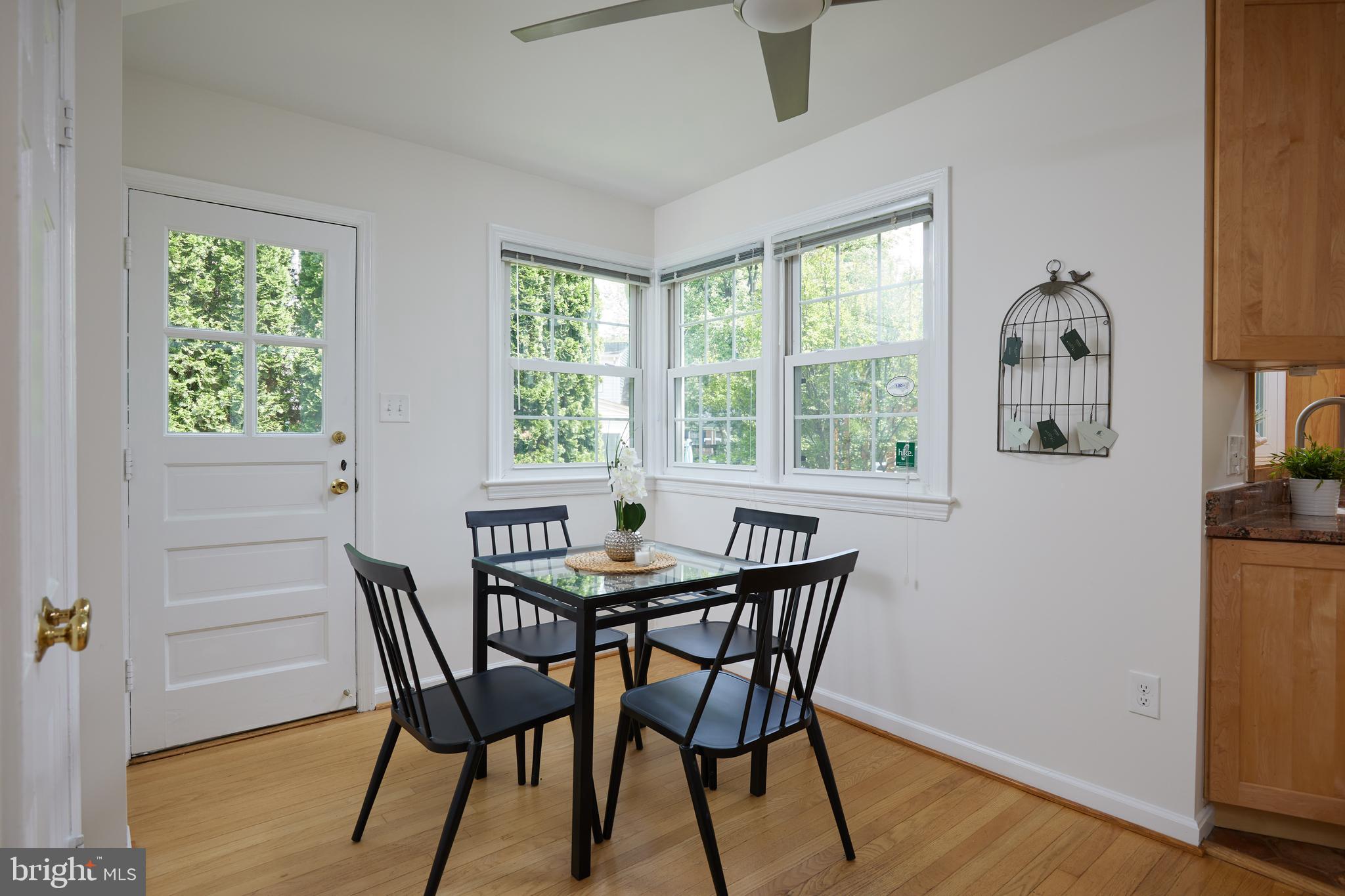 GLENBROOK KNOLLS - Residential