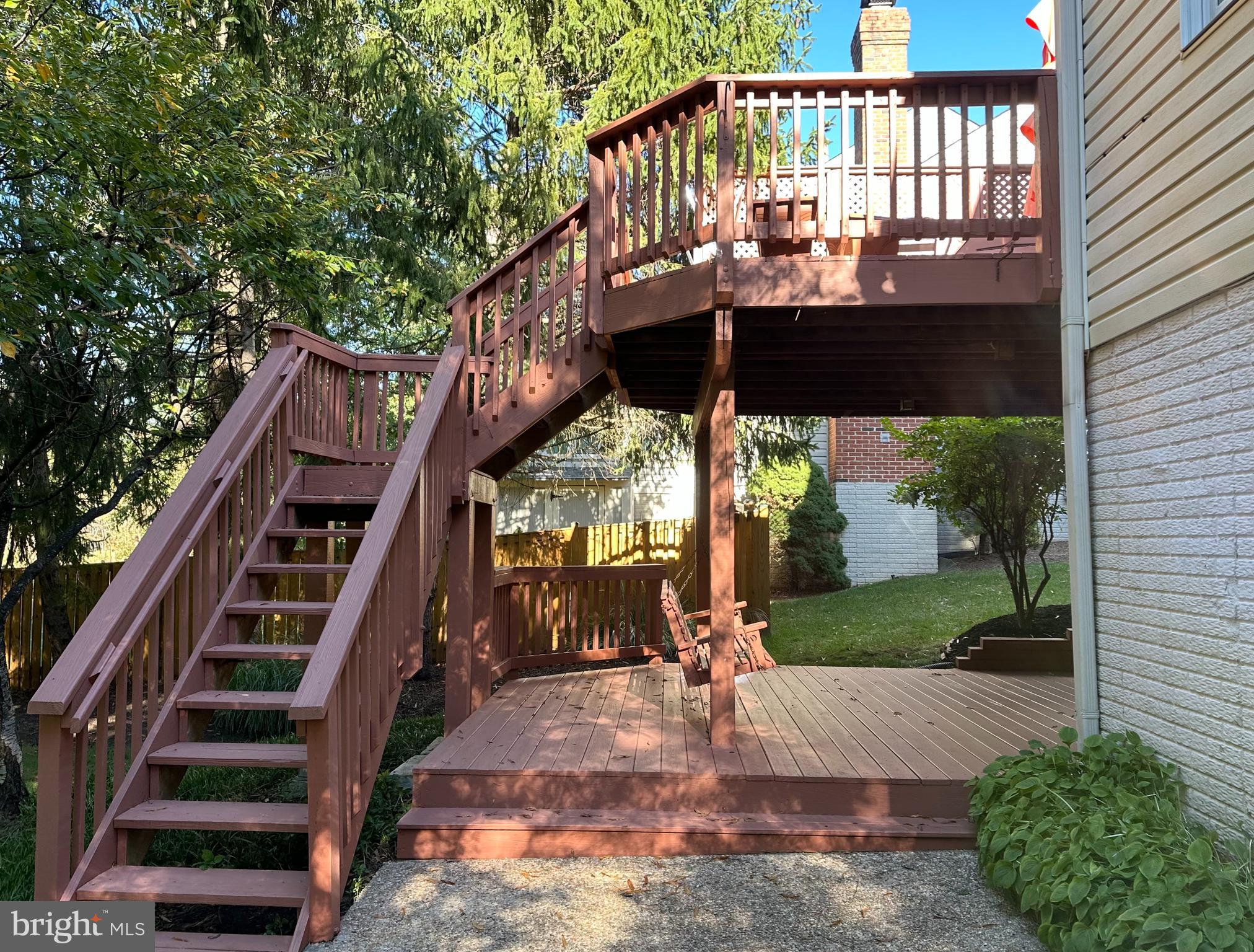 MONROE MANOR - Residential