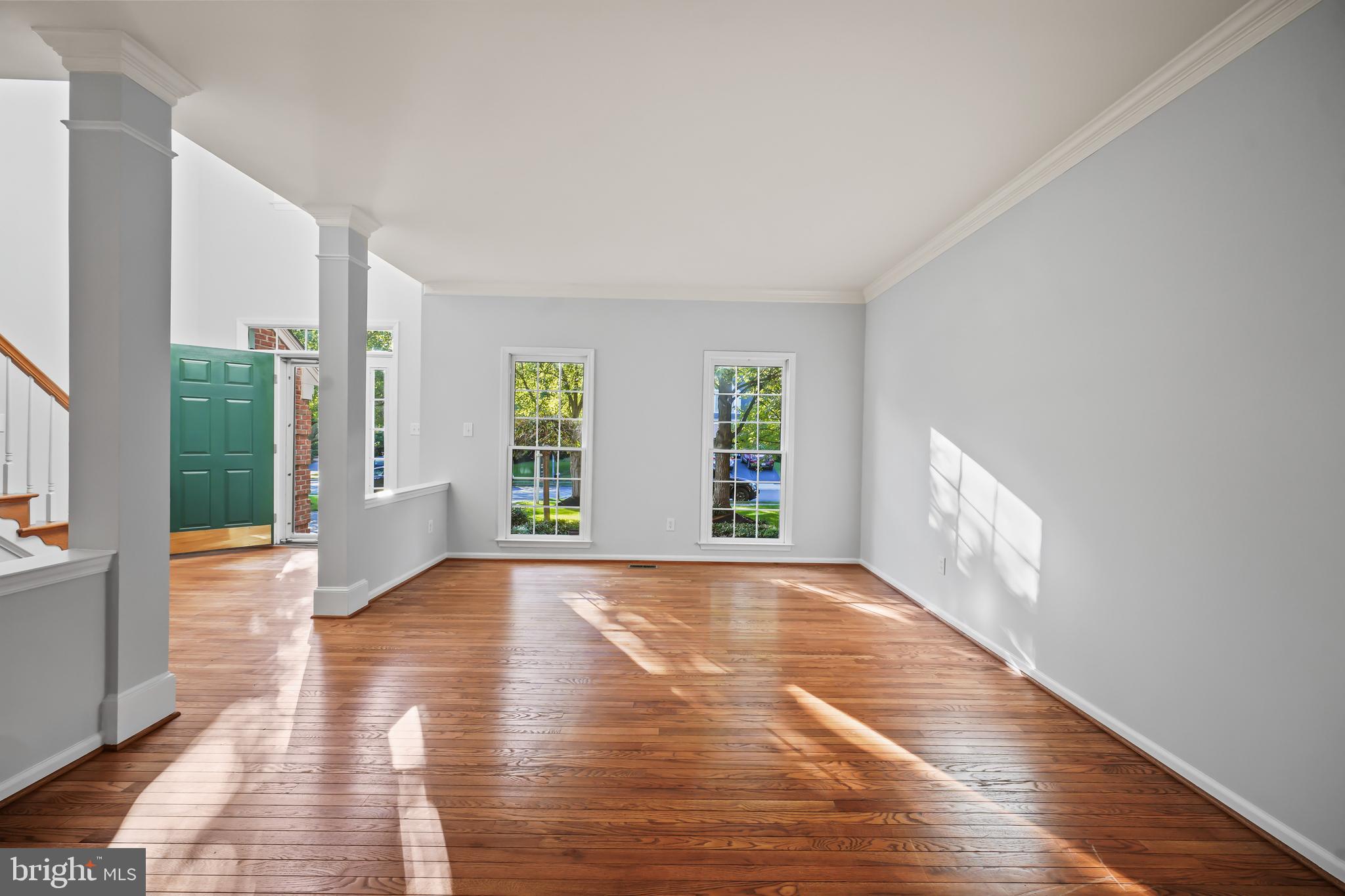 MONROE MANOR - Residential