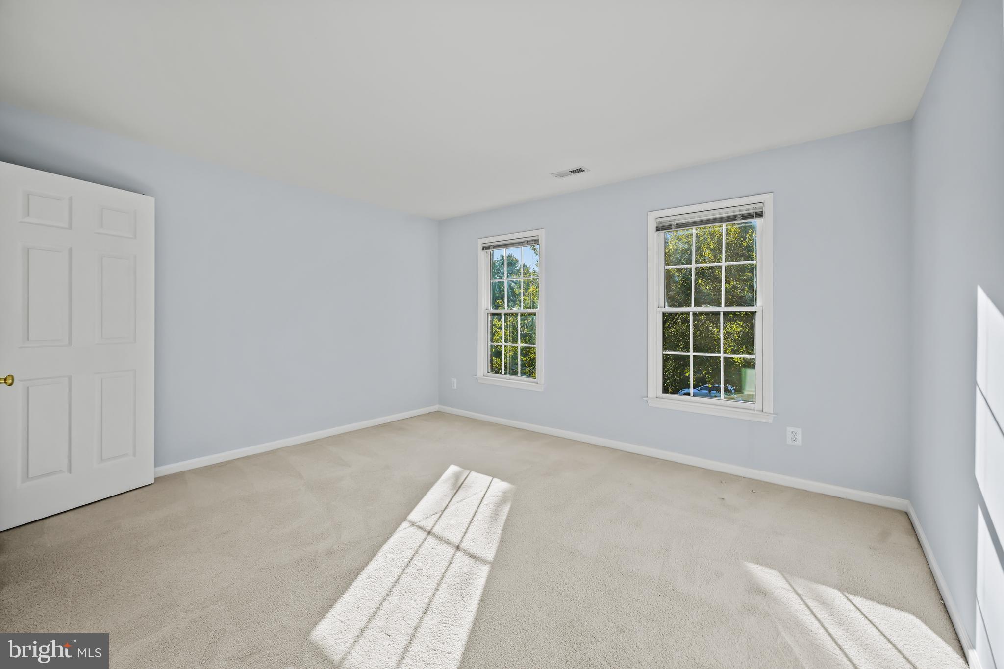 MONROE MANOR - Residential