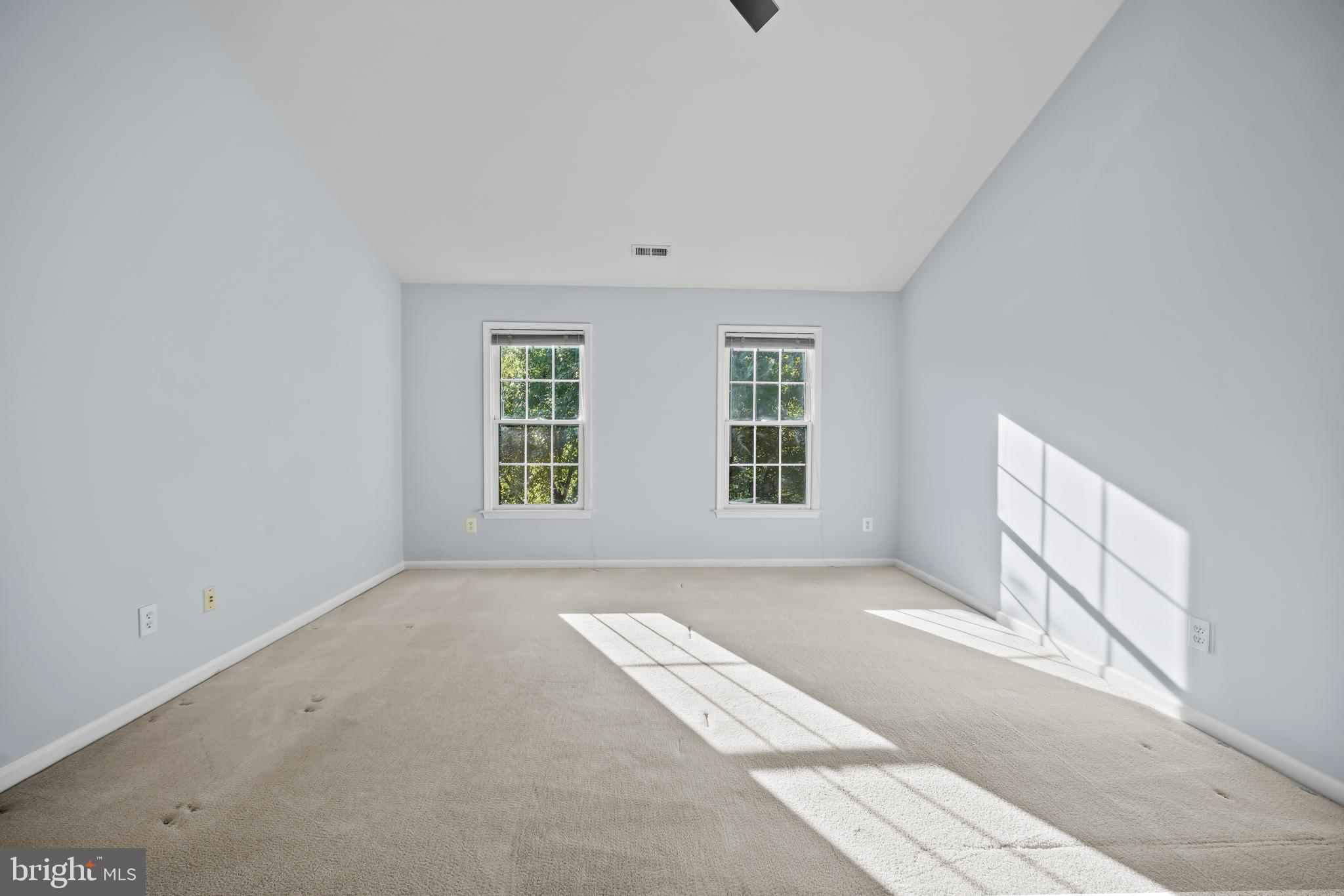 MONROE MANOR - Residential