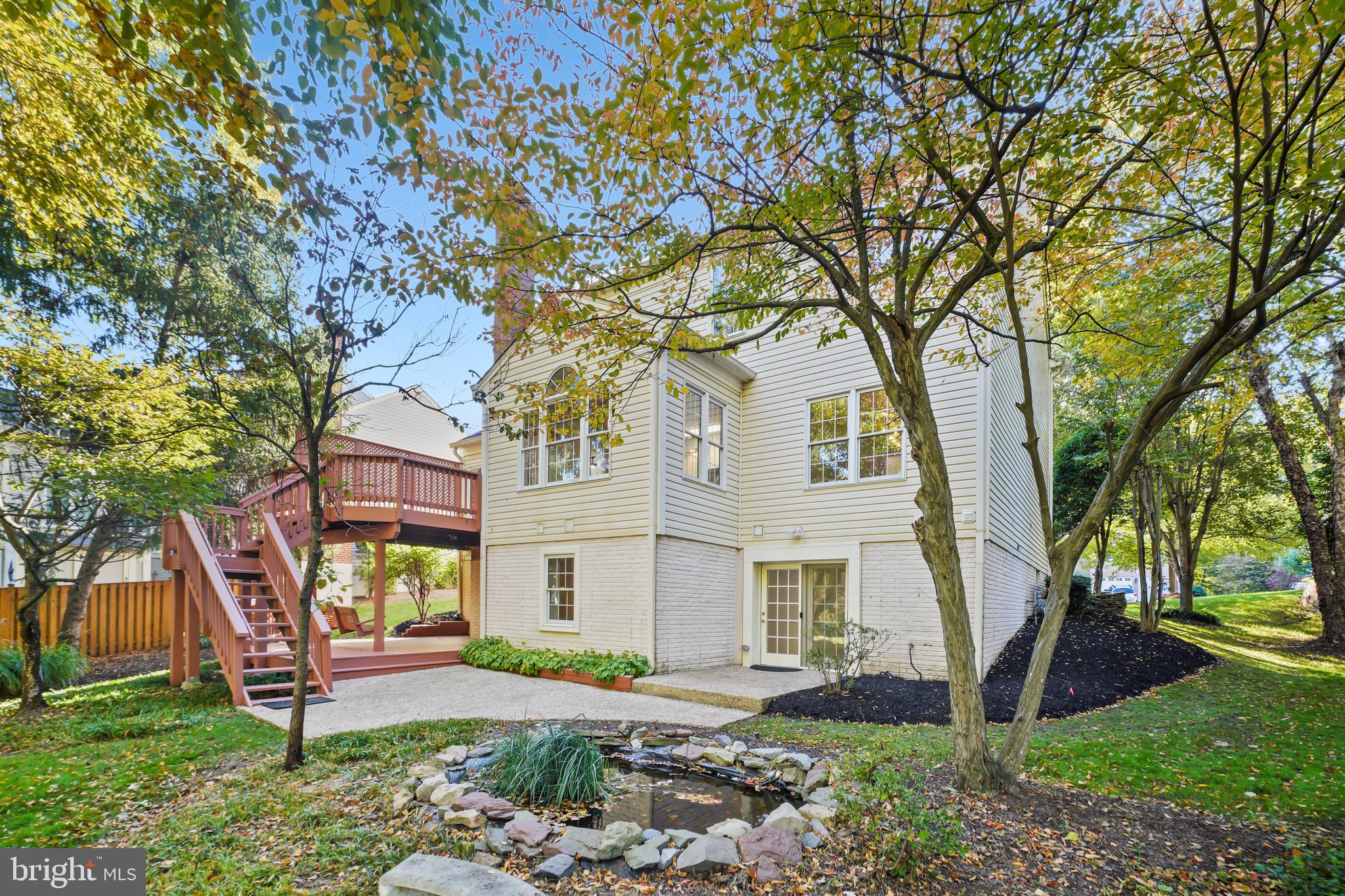 MONROE MANOR - Residential