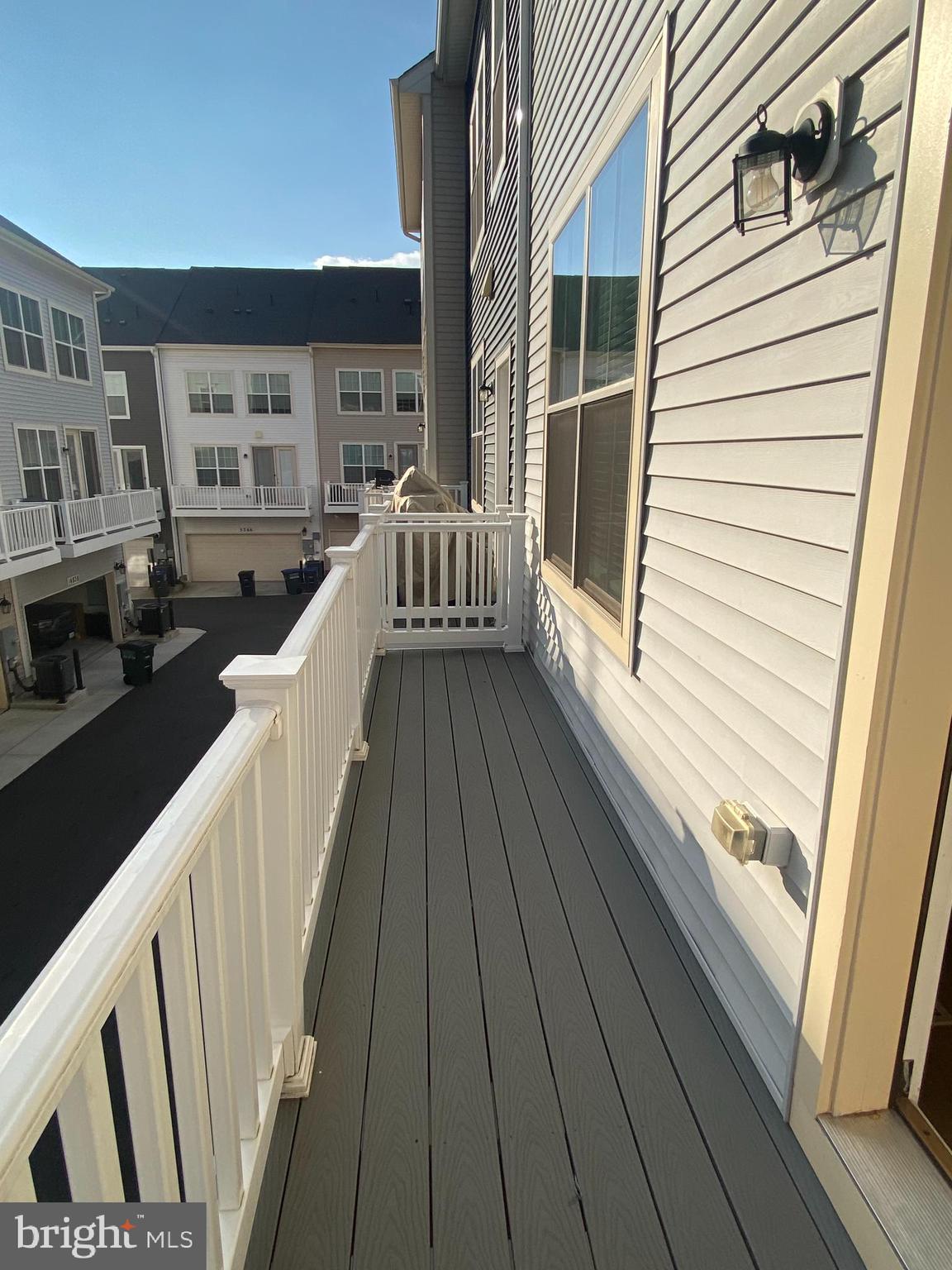 THE RETREAT AT WESTFIELDS - Residential