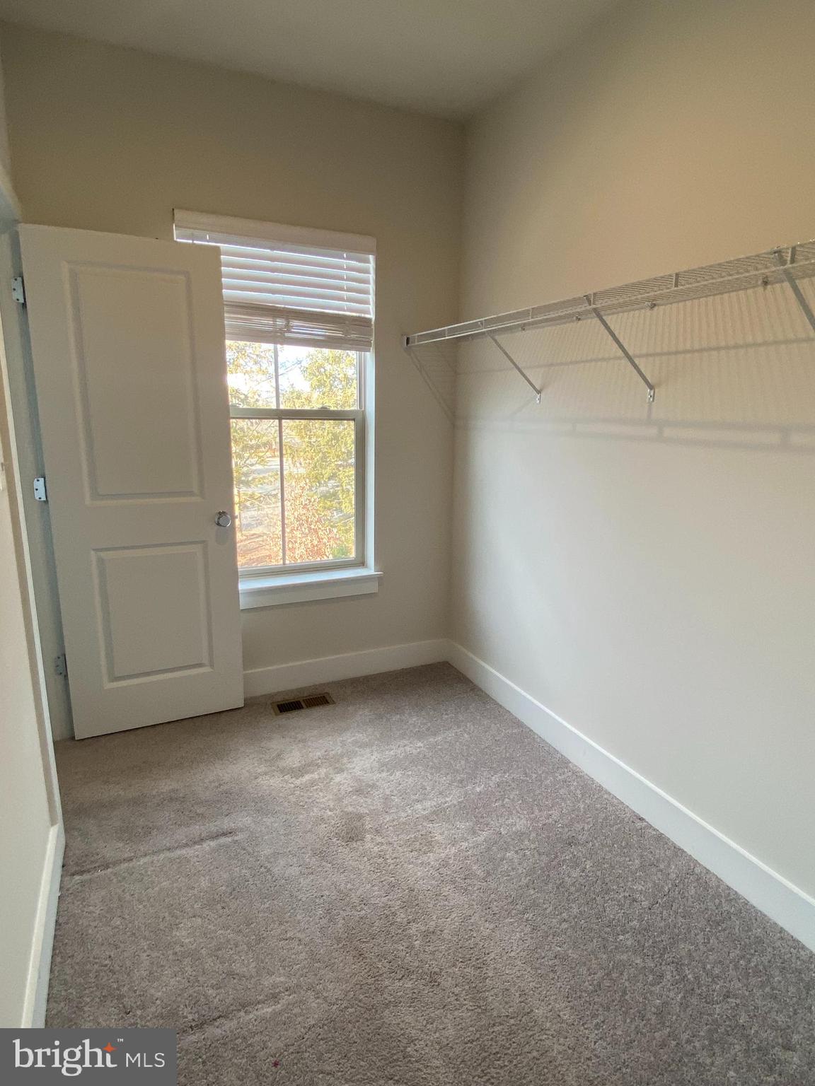 THE RETREAT AT WESTFIELDS - Residential