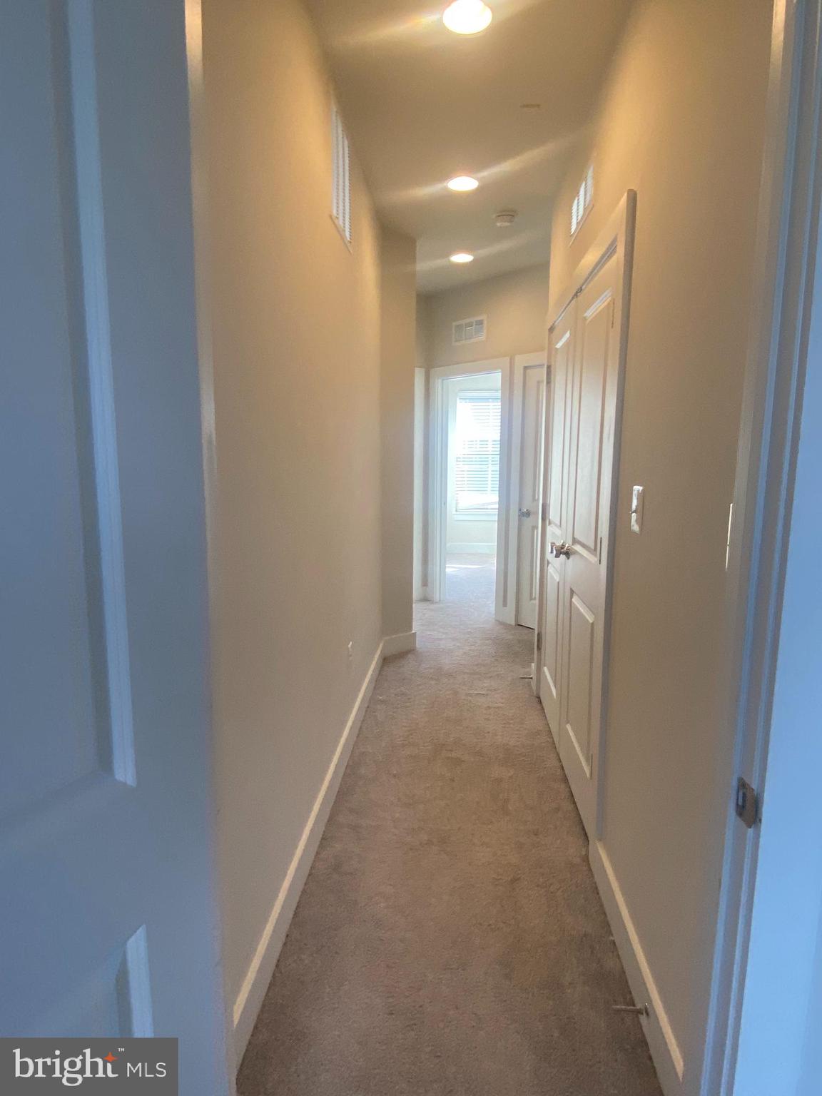 THE RETREAT AT WESTFIELDS - Residential