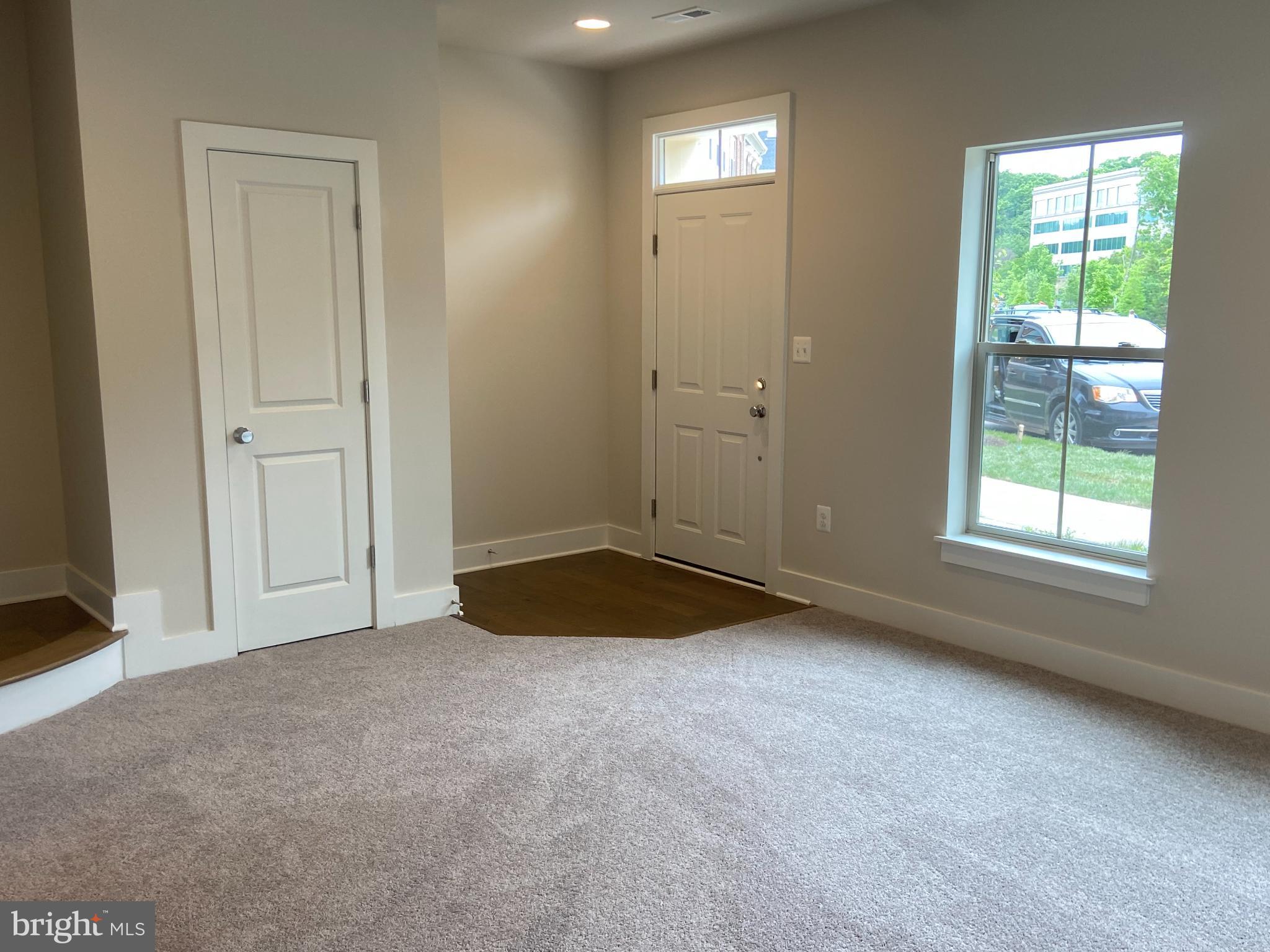 5118 RIDGEVIEW RETREAT DRIVE