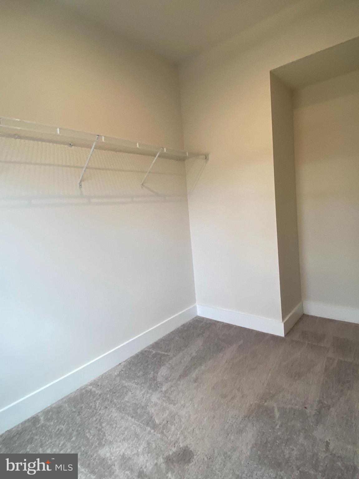 THE RETREAT AT WESTFIELDS - Residential