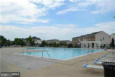 FAIRCREST - Residential Lease