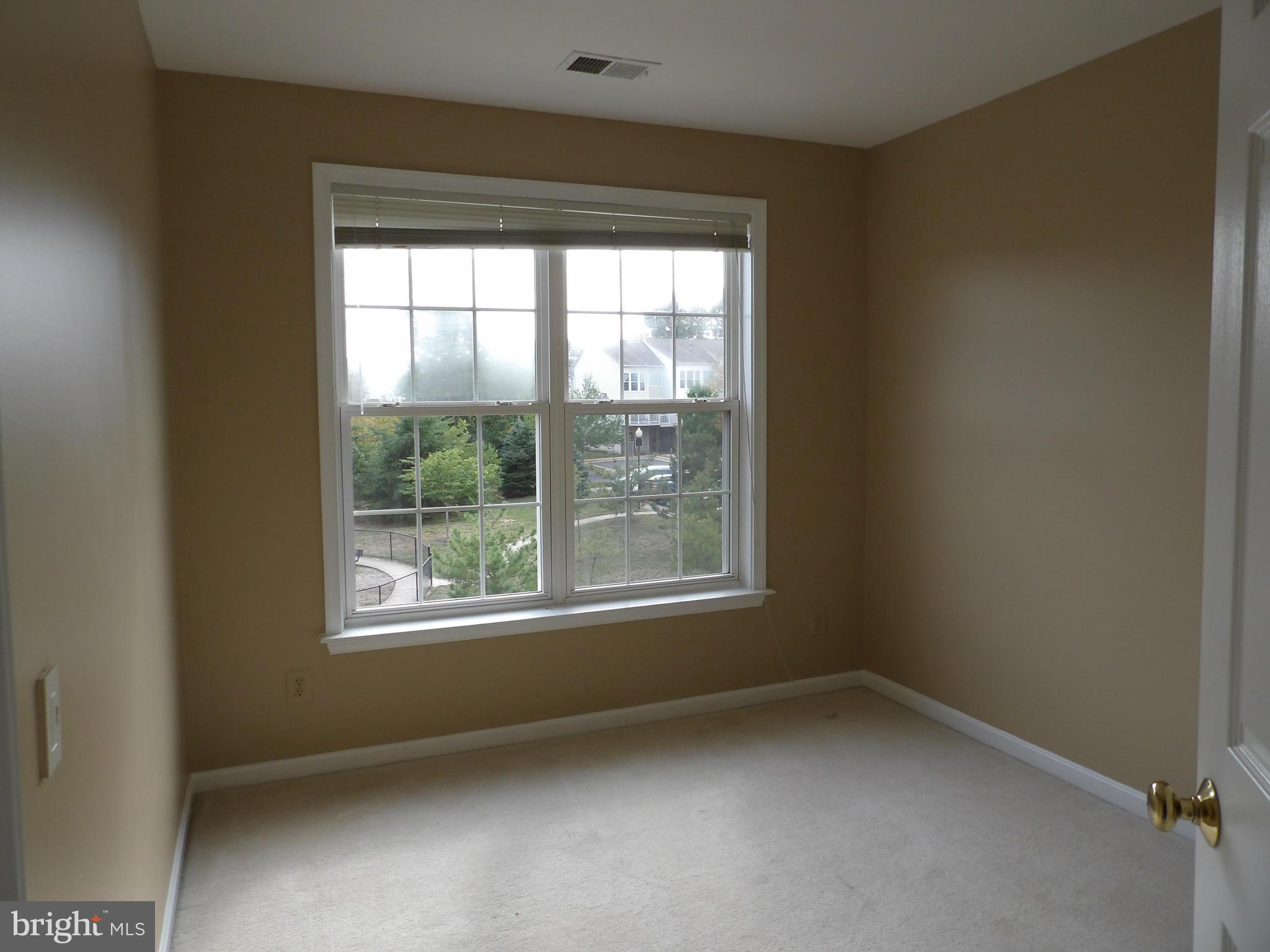 FAIRCREST - Residential Lease