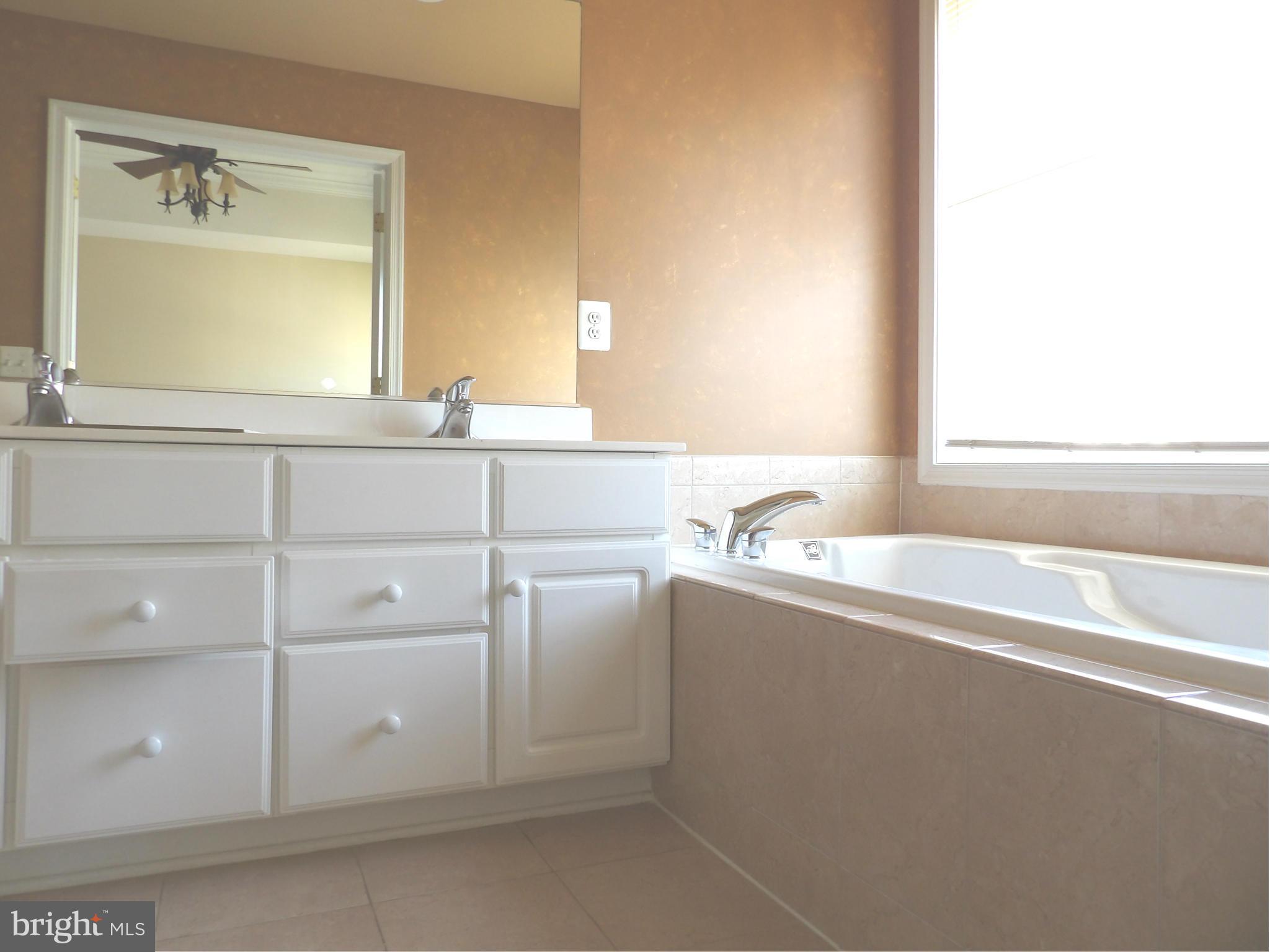 FAIRCREST - Residential Lease