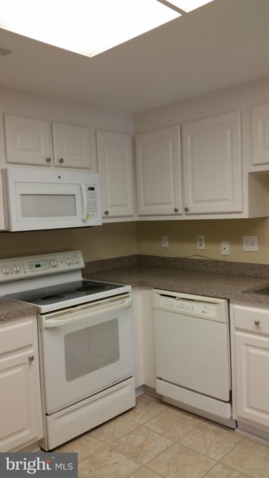 ROSSMOOR MUTUAL #14 - Residential Lease