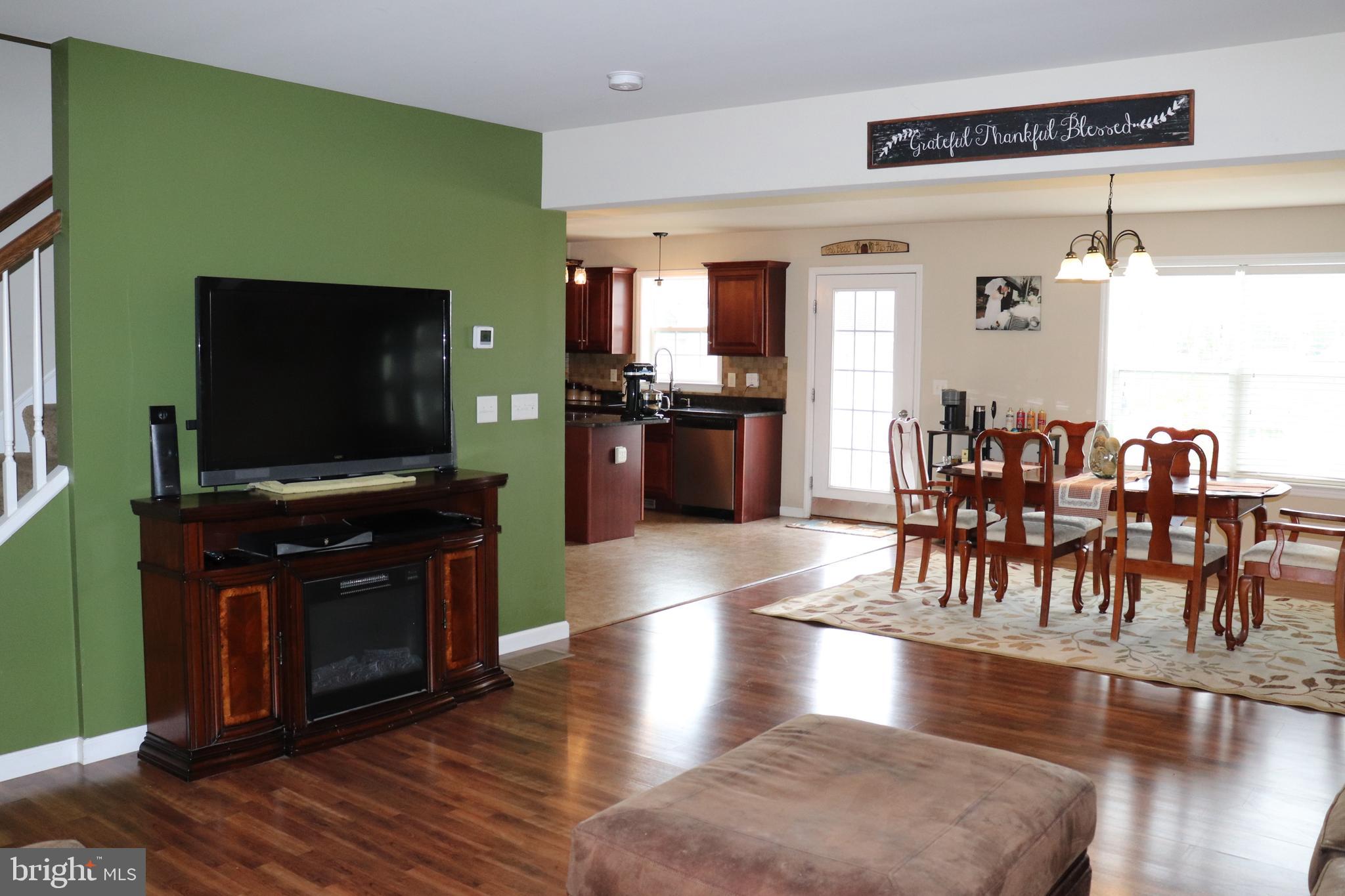 AUTUMN HILLS - Residential