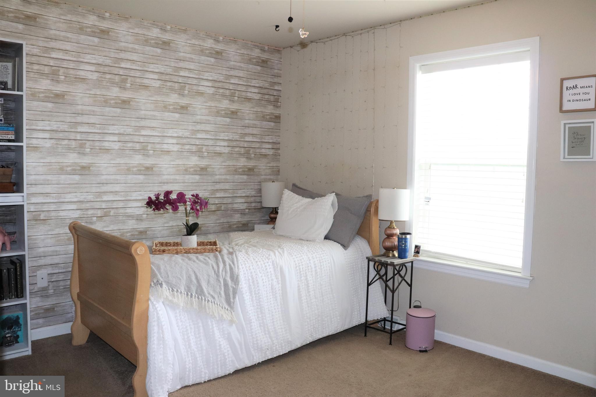 AUTUMN HILLS - Residential