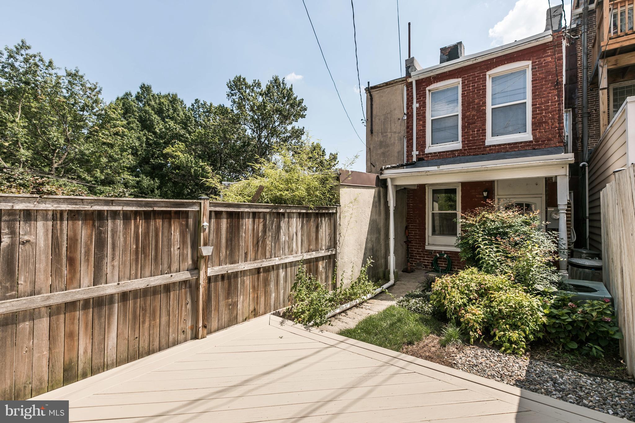 HAMPDEN HISTORIC DISTRICT - Residential