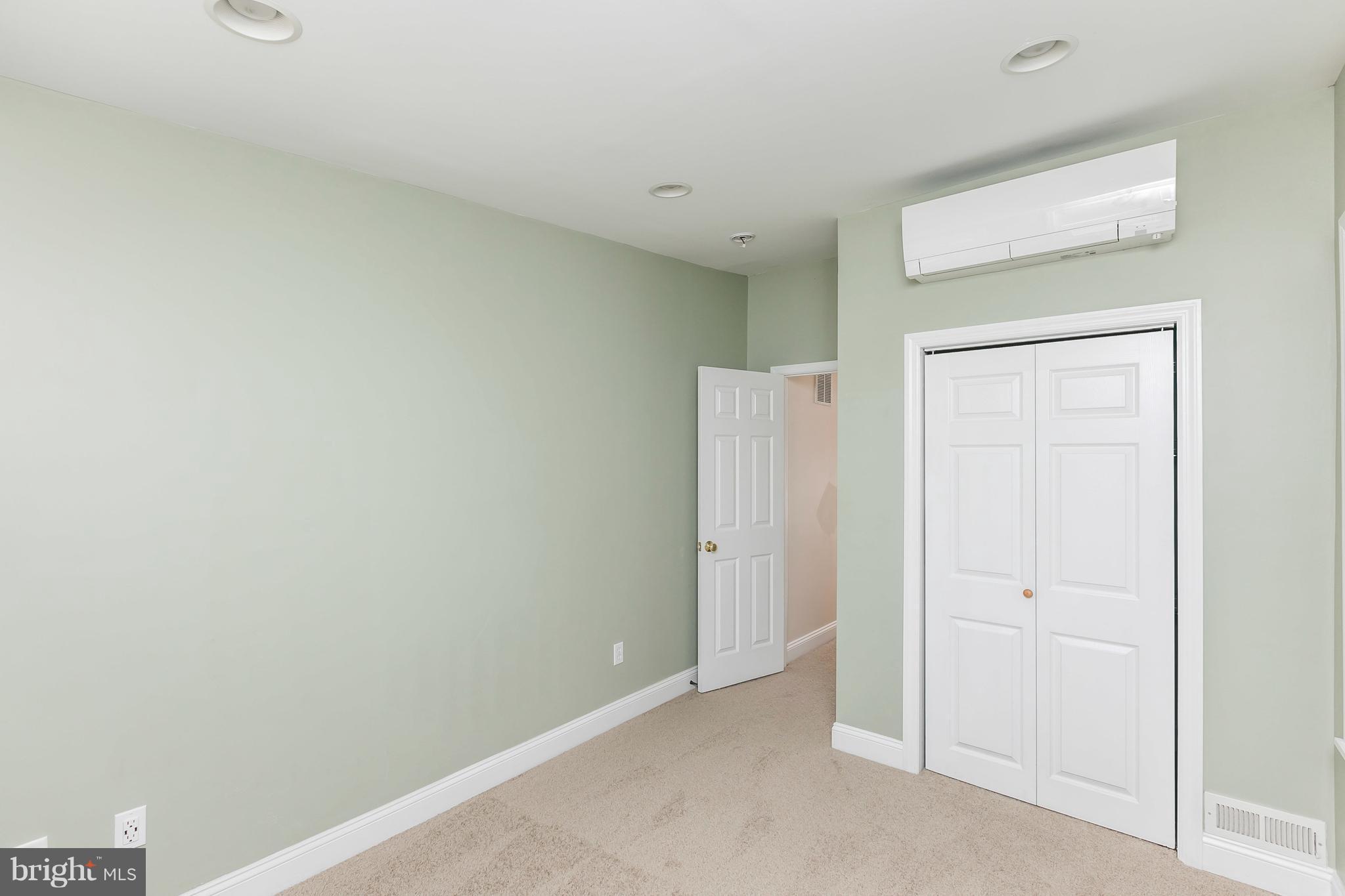 HAMPDEN HISTORIC DISTRICT - Residential