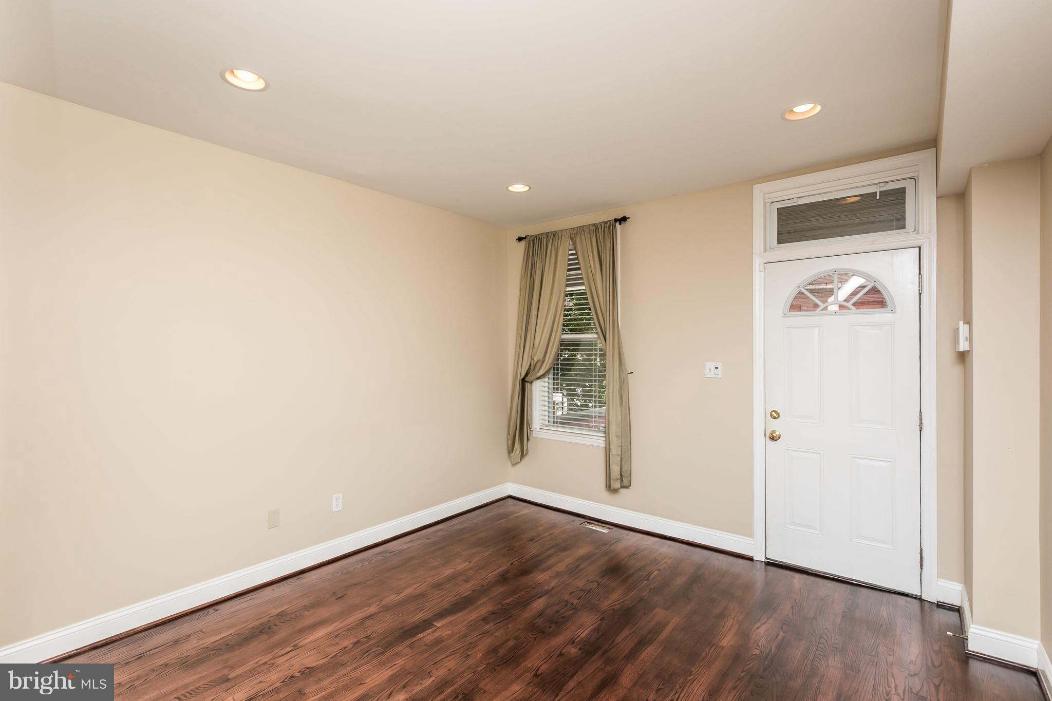 HAMPDEN HISTORIC DISTRICT - Residential