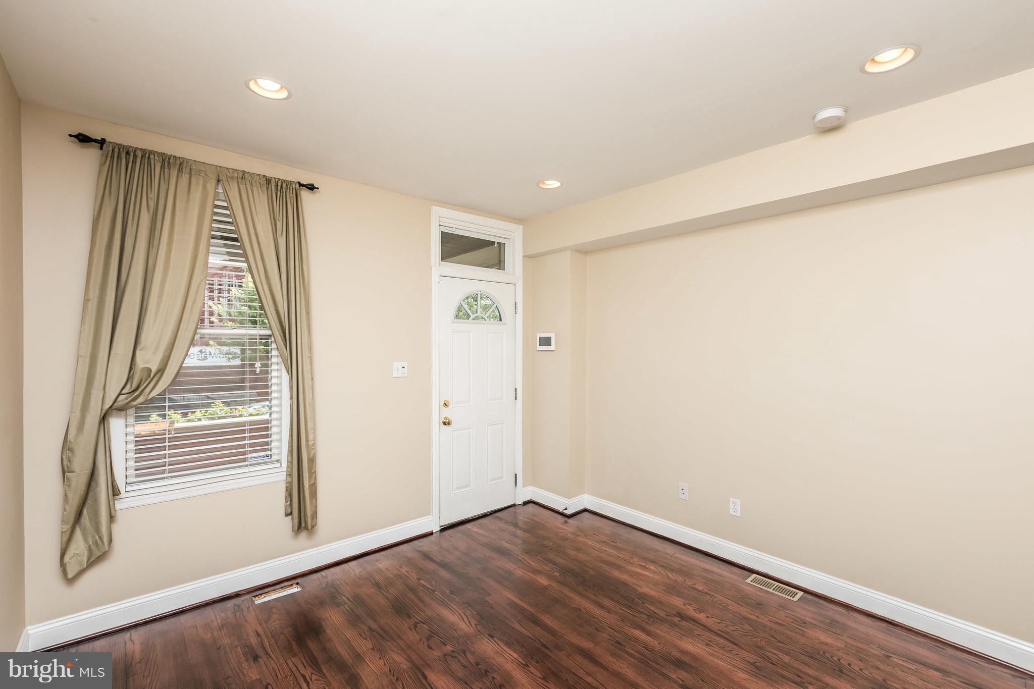 HAMPDEN HISTORIC DISTRICT - Residential