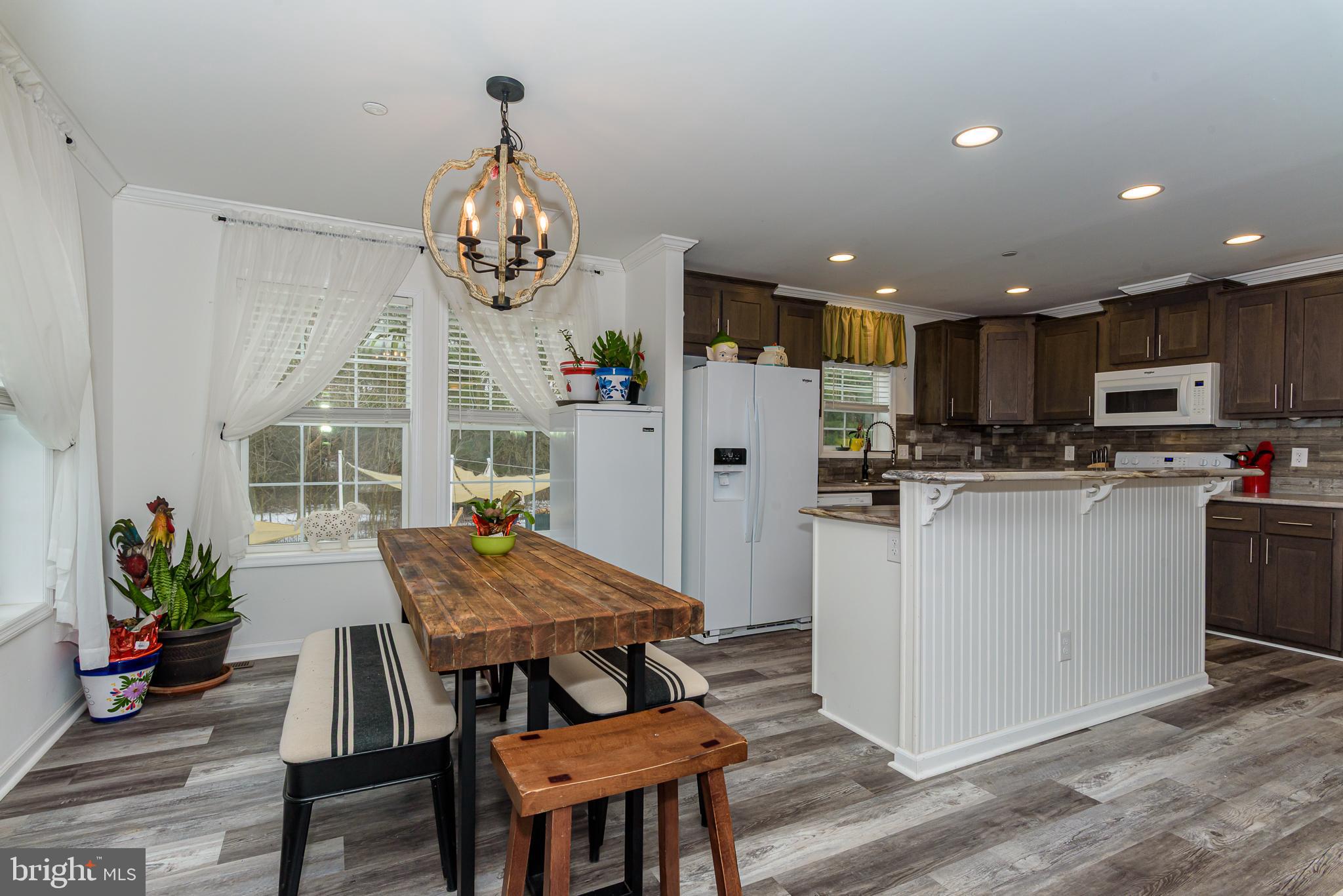 ARCADIA VILLAGE - Residential