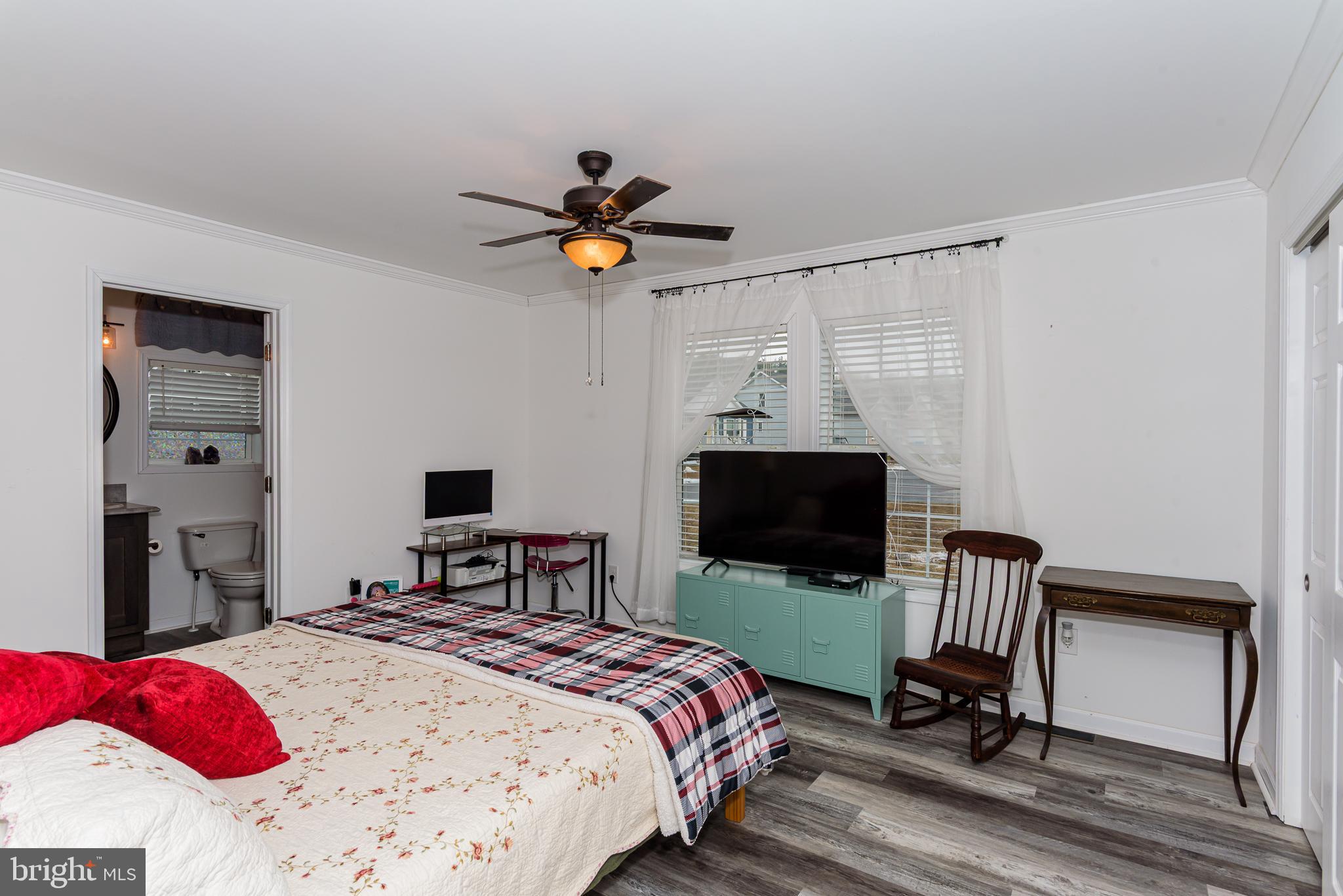 ARCADIA VILLAGE - Residential