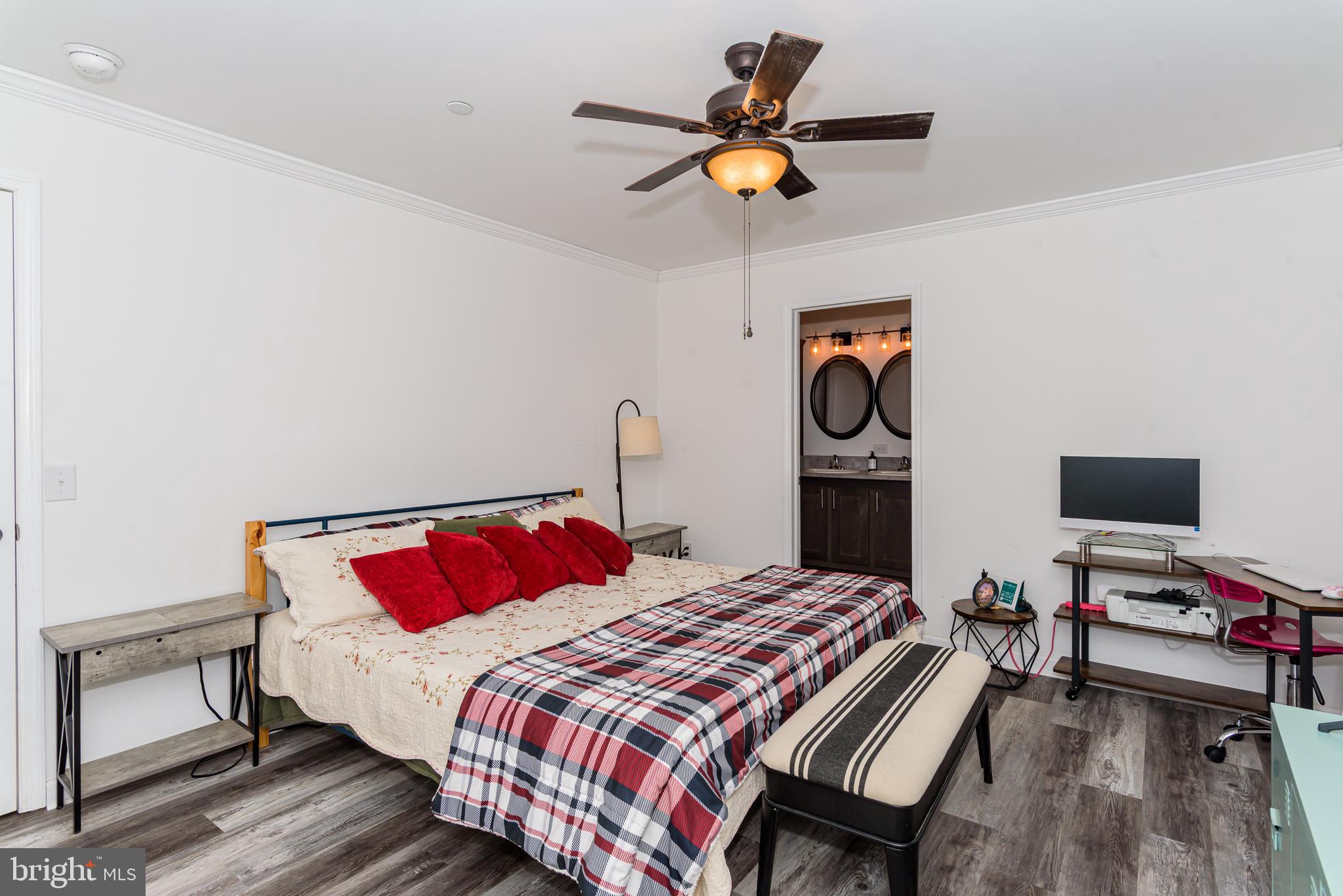 ARCADIA VILLAGE - Residential