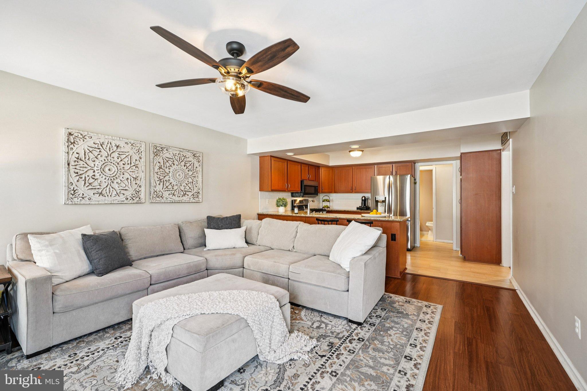 GWYNEDD HUNT - Residential