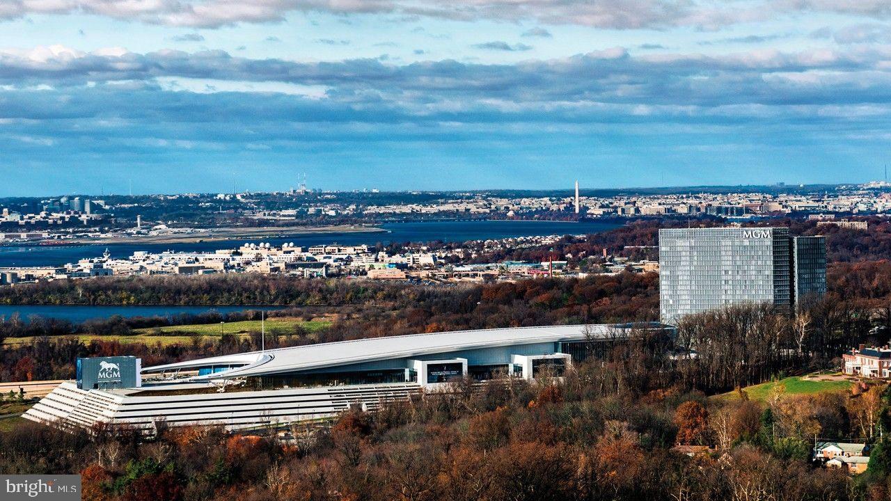 FORT WASHINGTON ESTATES - Residential