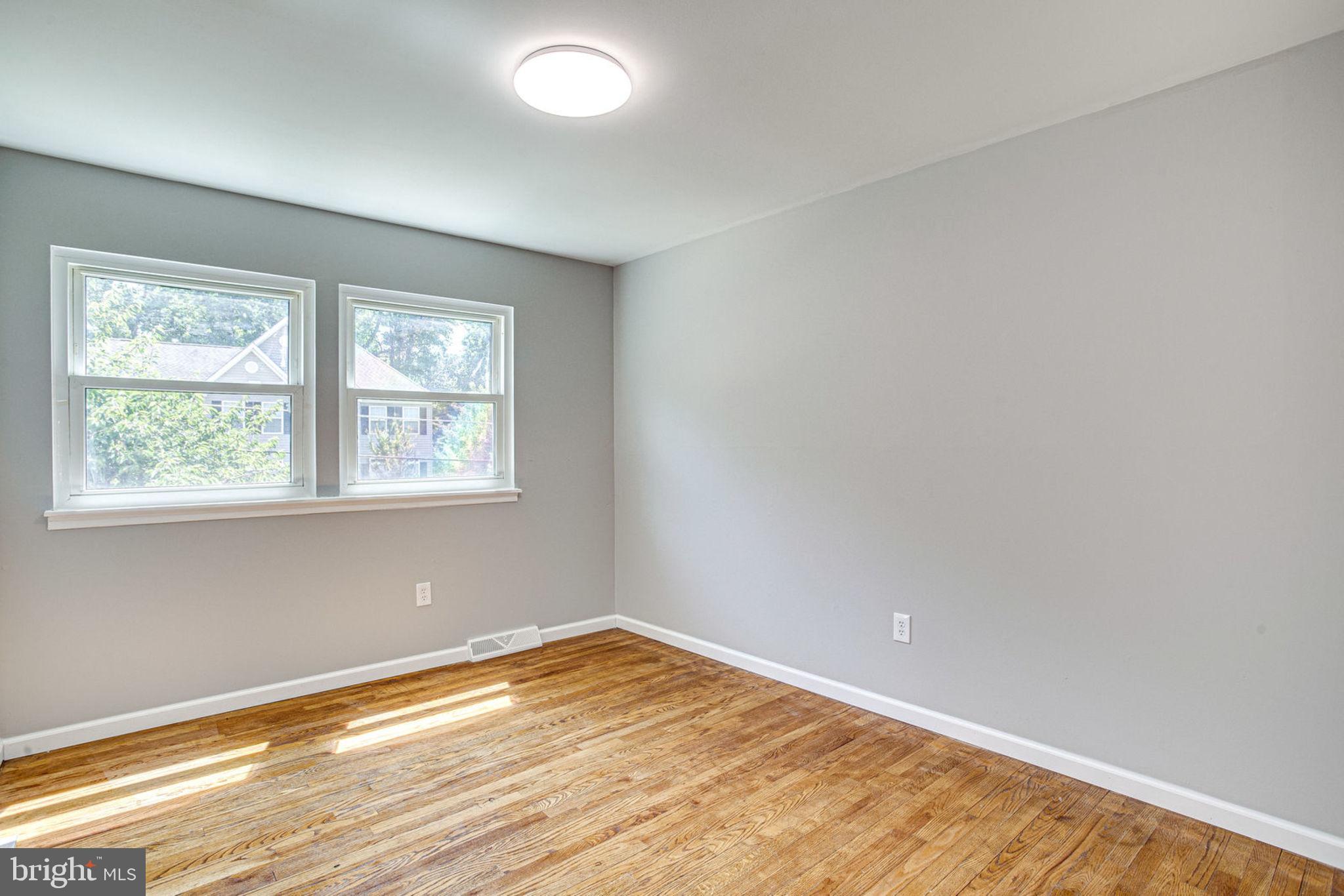 FORT WASHINGTON ESTATES - Residential