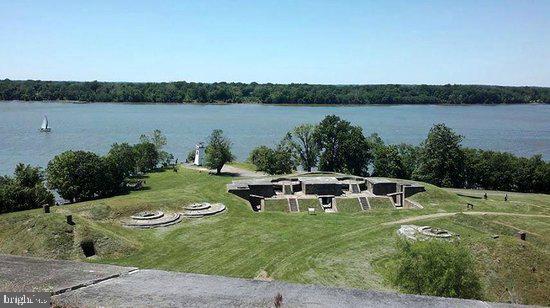 FORT WASHINGTON ESTATES - Residential