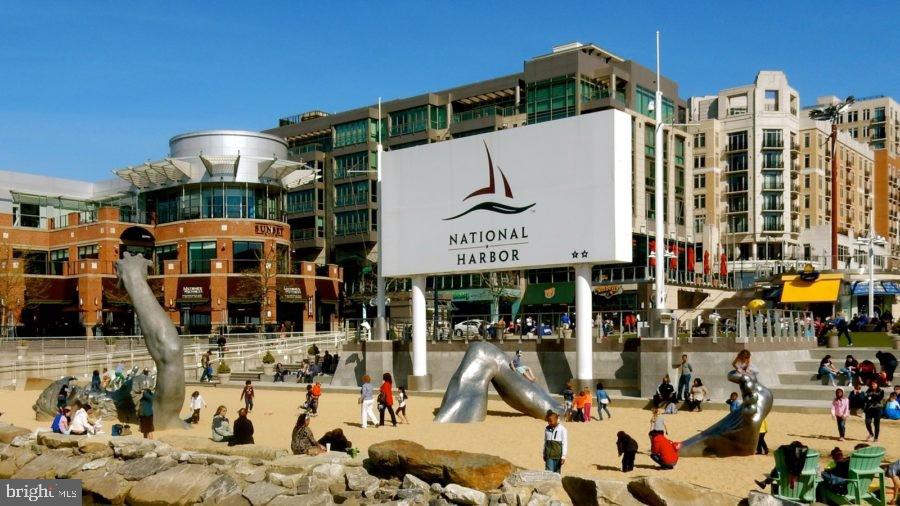 FORT WASHINGTON ESTATES - Residential