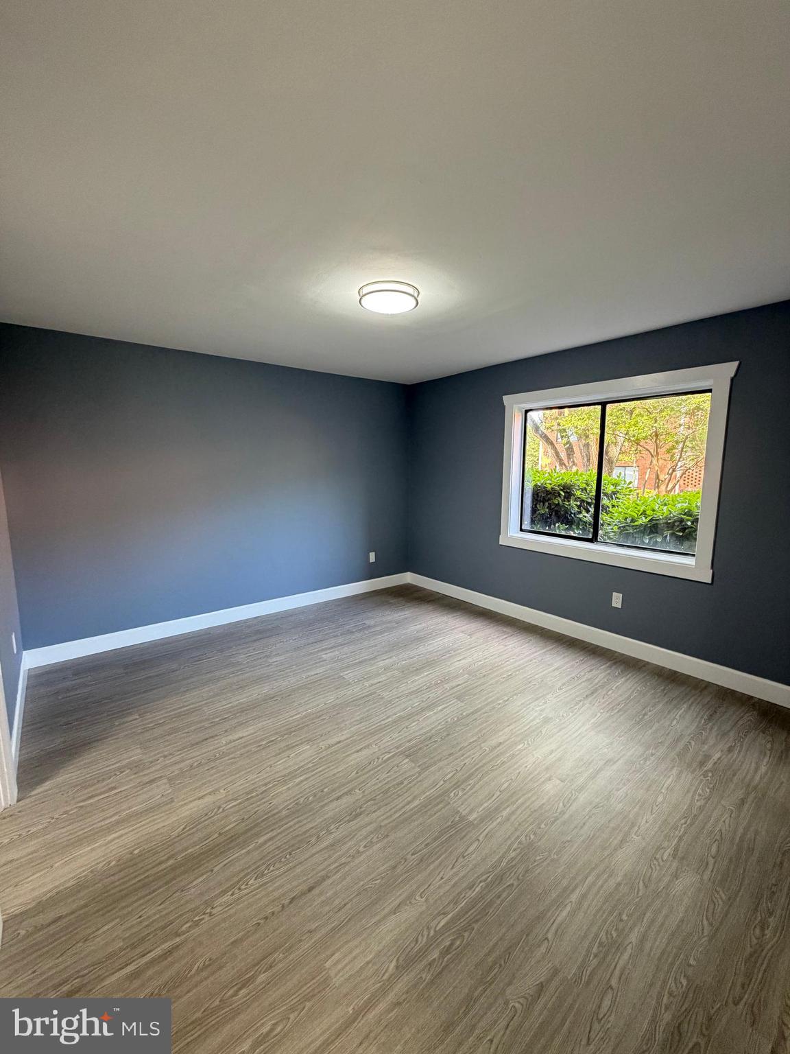 FALLS CHURCH GARDENS - Residential