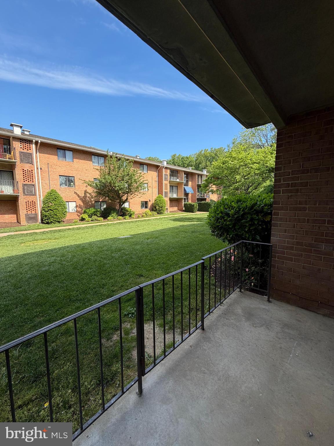 FALLS CHURCH GARDENS - Residential