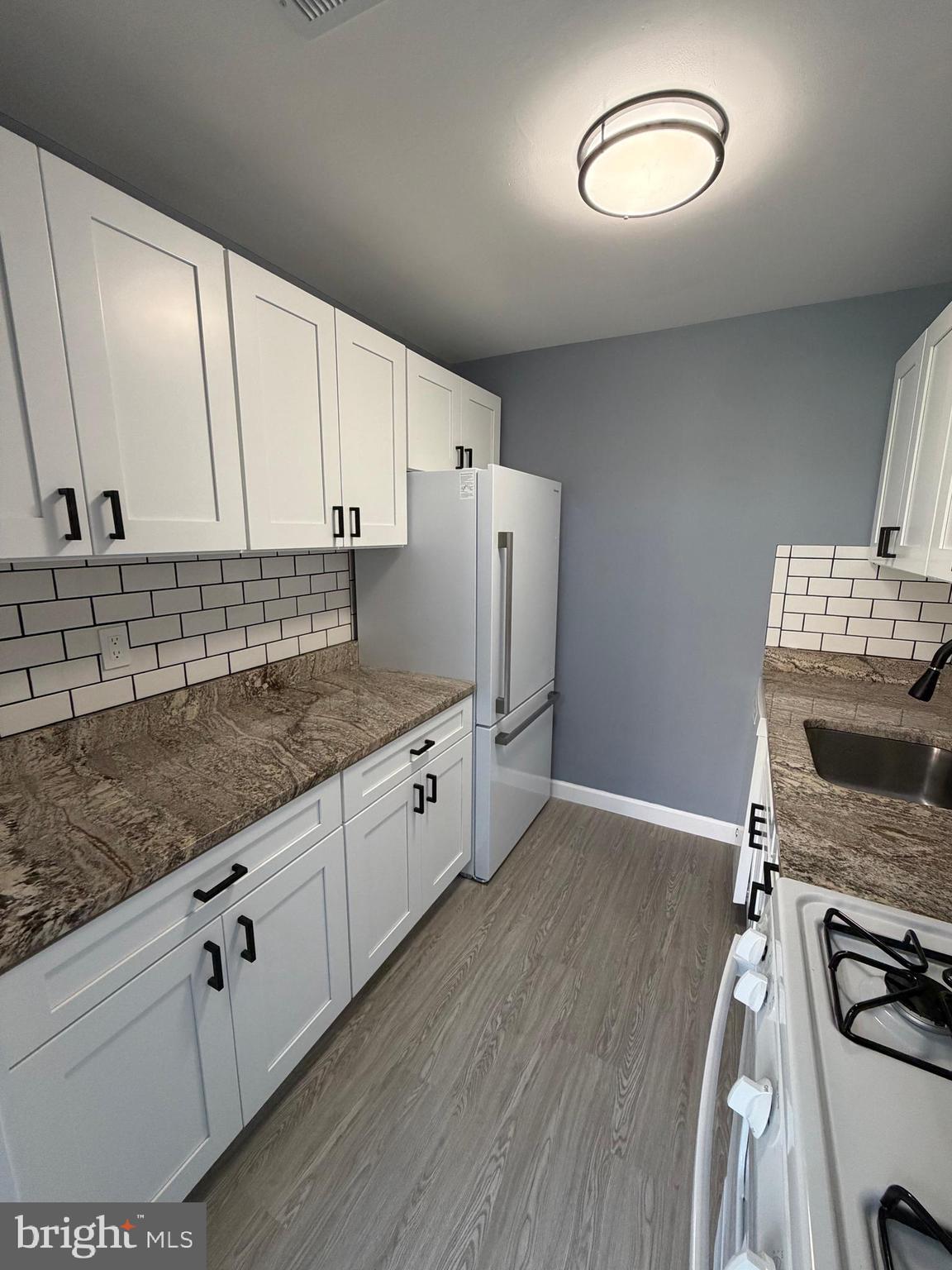 FALLS CHURCH GARDENS - Residential