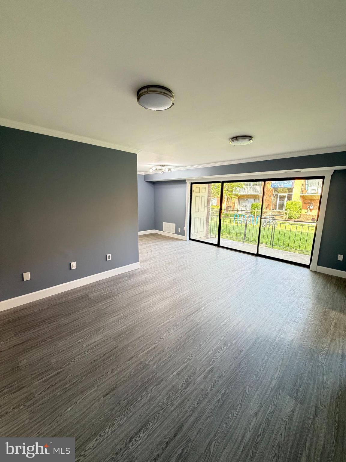 FALLS CHURCH GARDENS - Residential