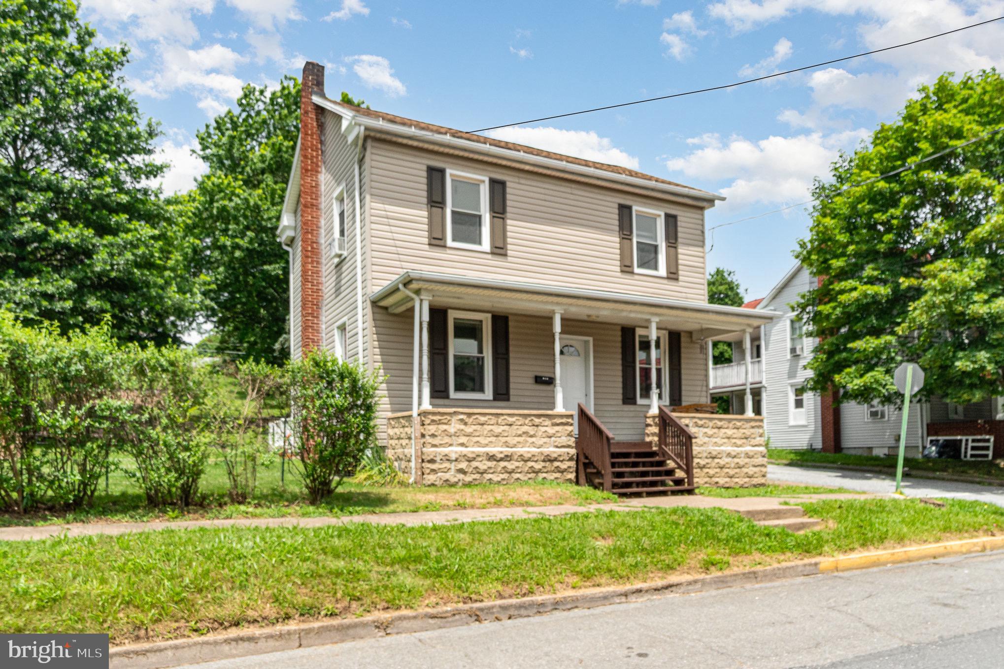 615 N HIGH STREET