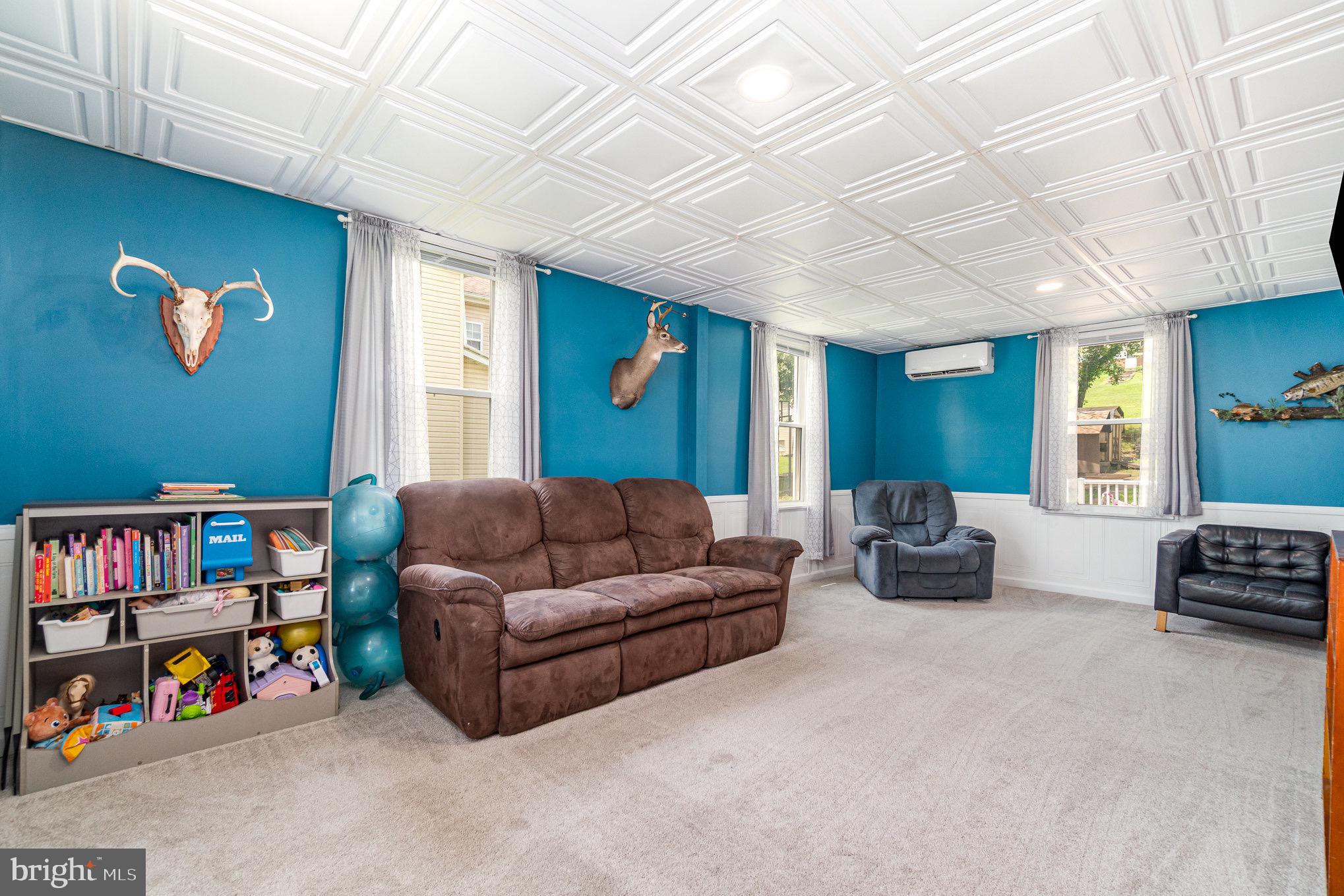615 N HIGH STREET