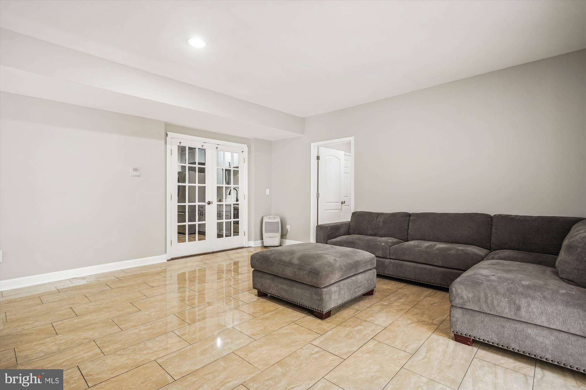 MALVERN CHASE - Residential