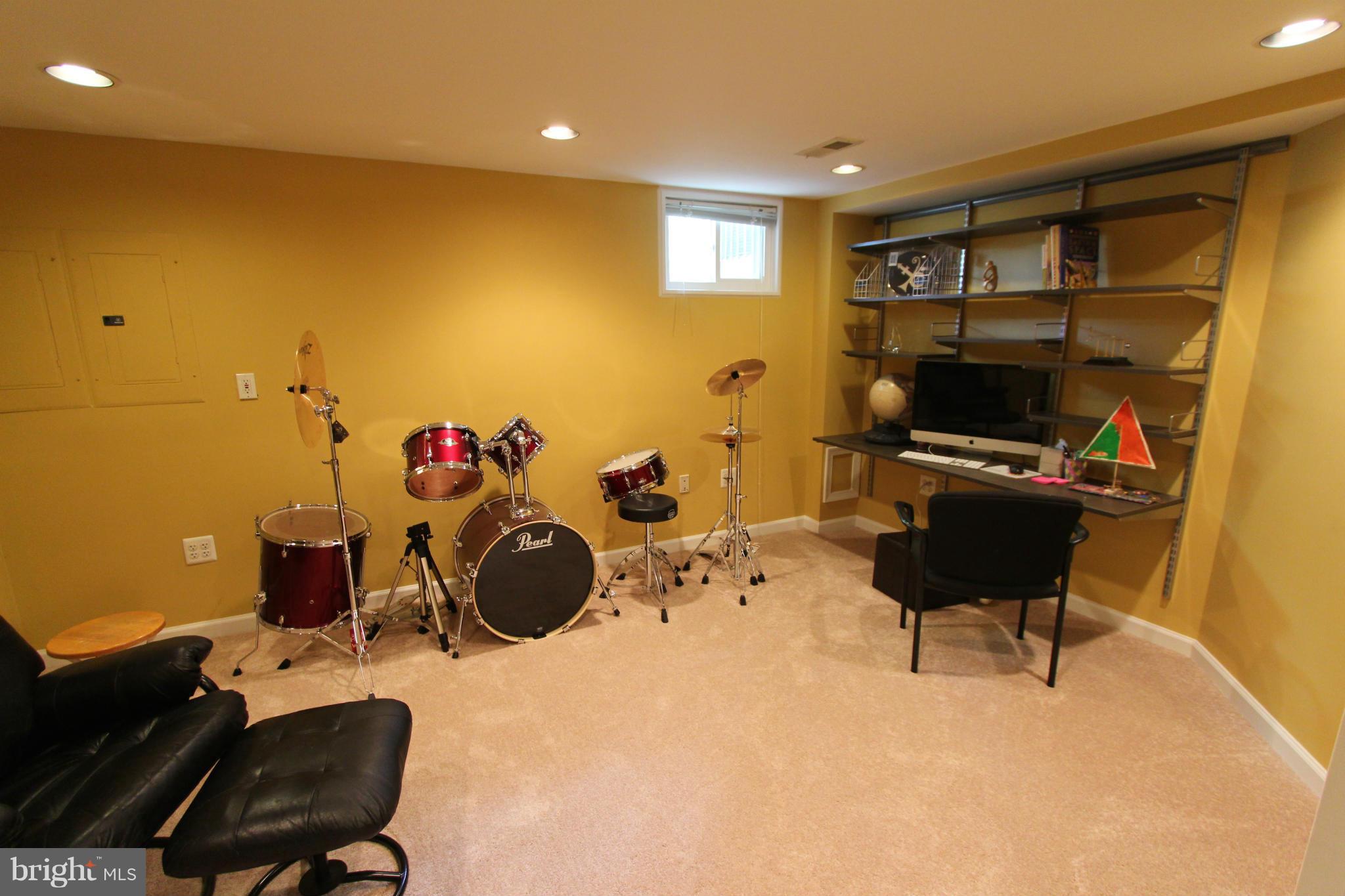 RICHLAND FOREST - Residential Lease