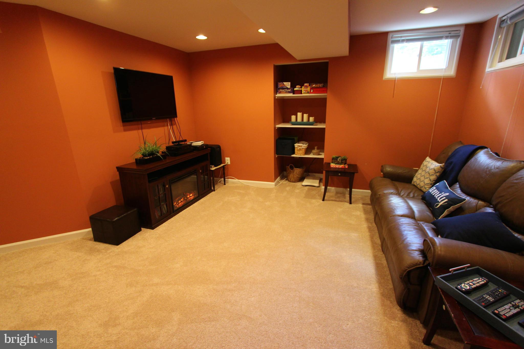 RICHLAND FOREST - Residential Lease