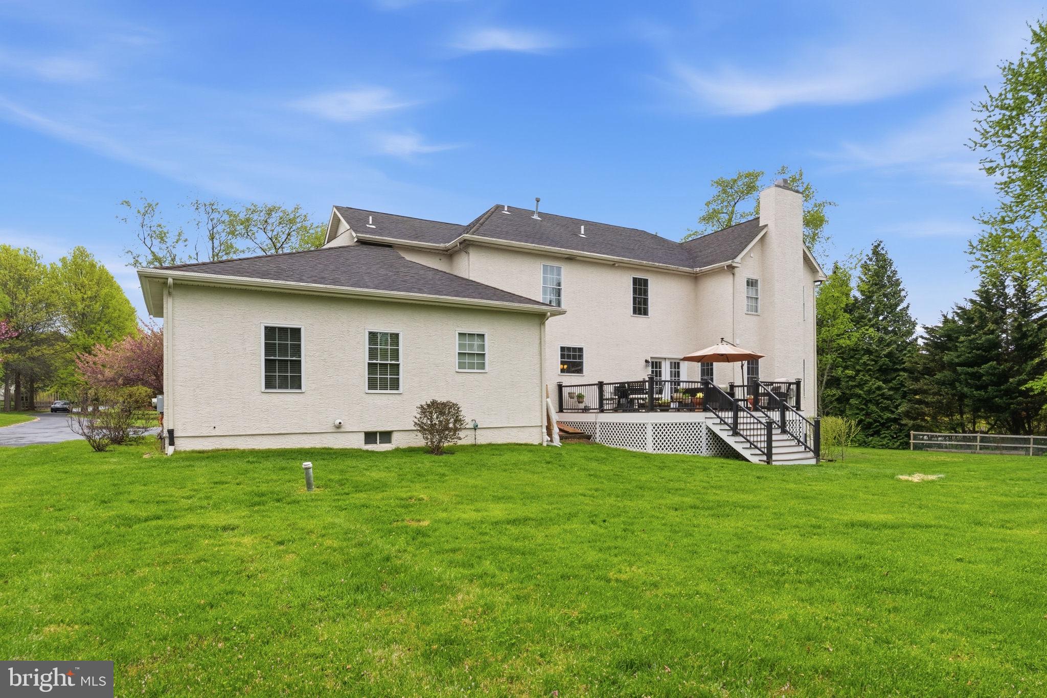 SWEET HOLLOW - Residential