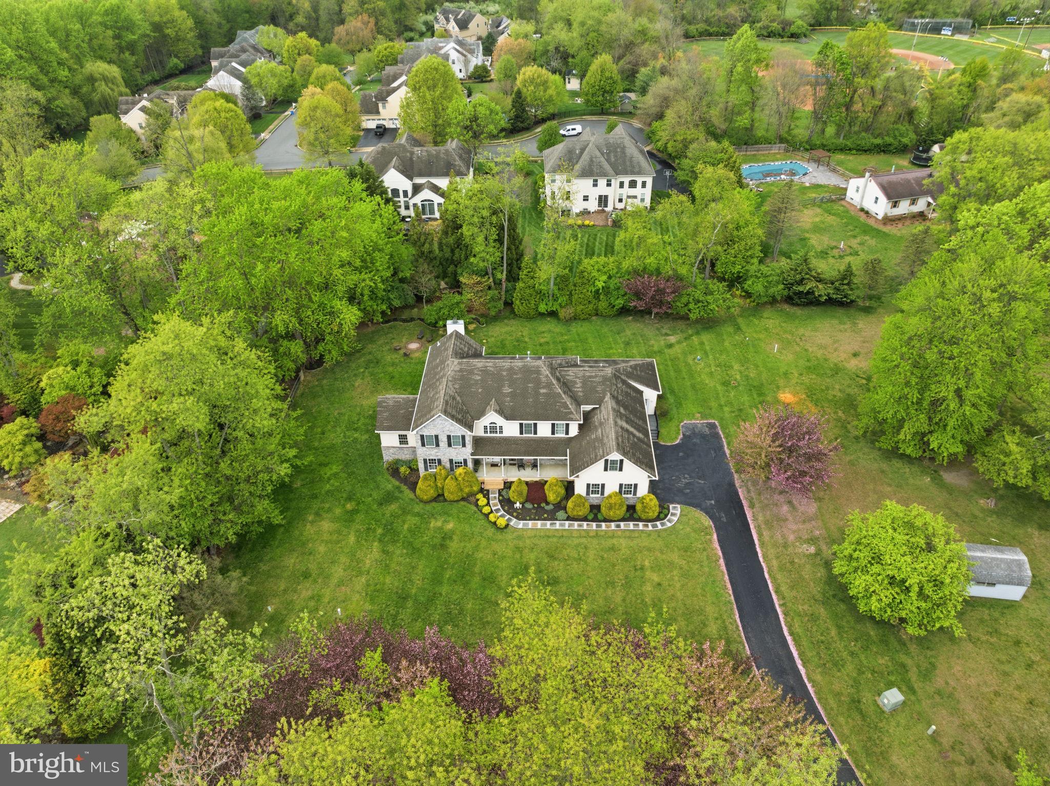 SWEET HOLLOW - Residential