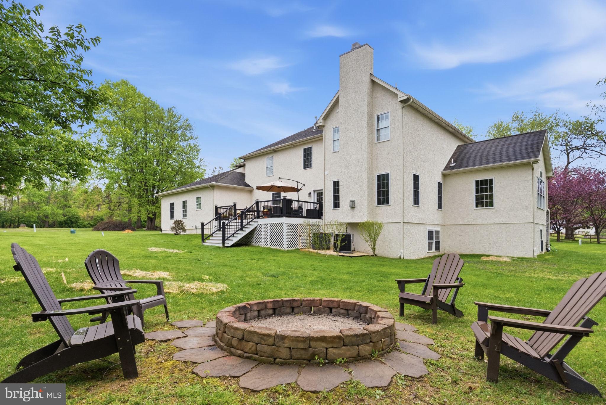 SWEET HOLLOW - Residential
