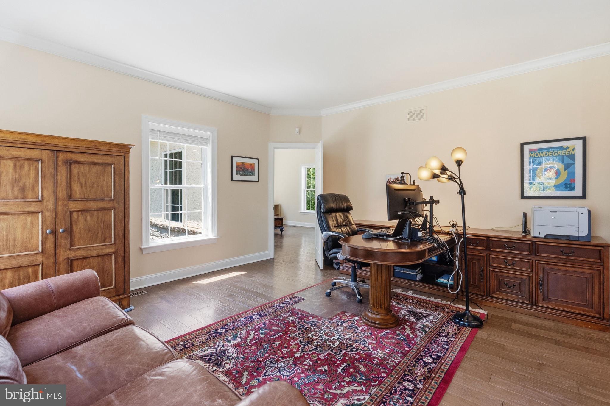 SWEET HOLLOW - Residential