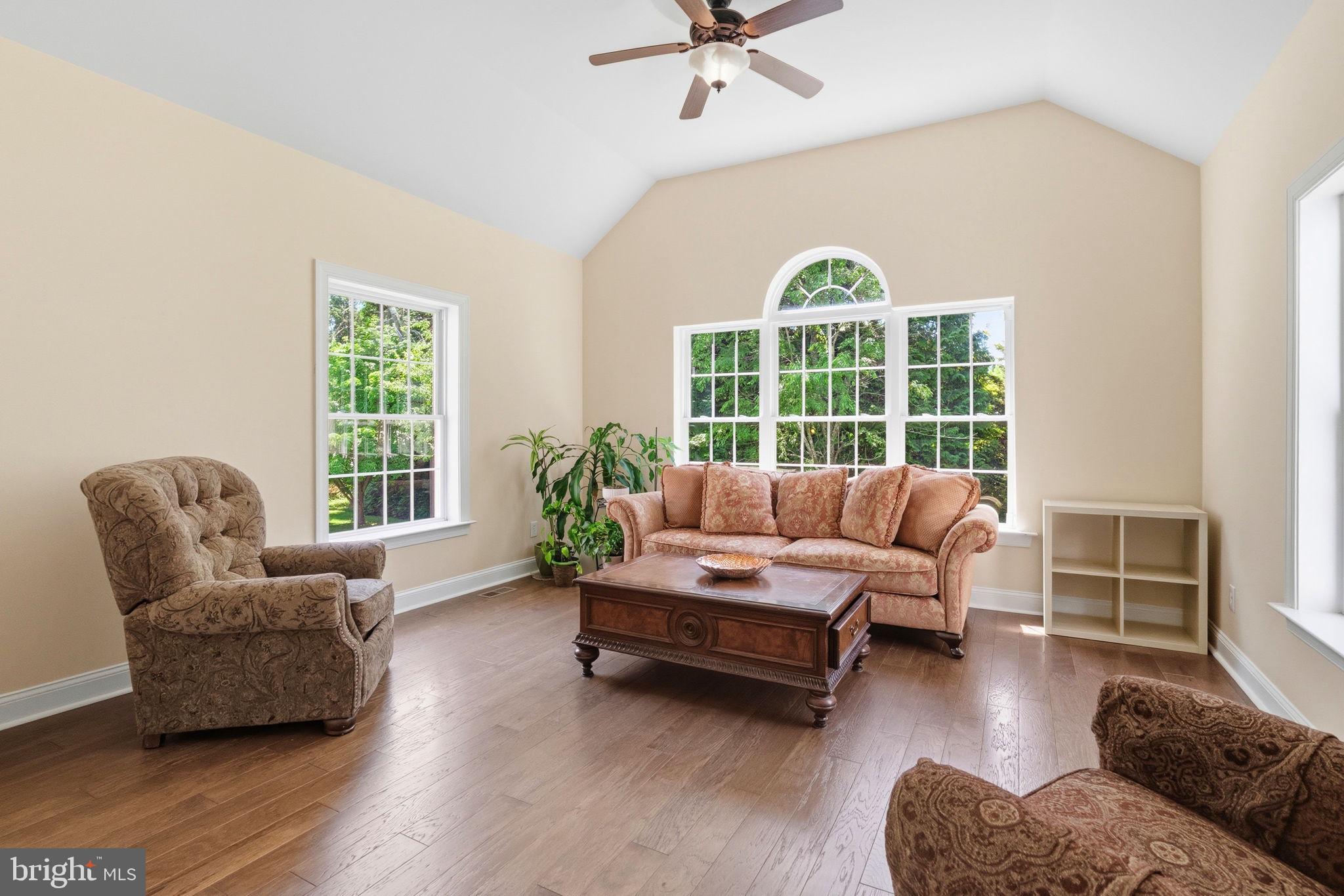 SWEET HOLLOW - Residential