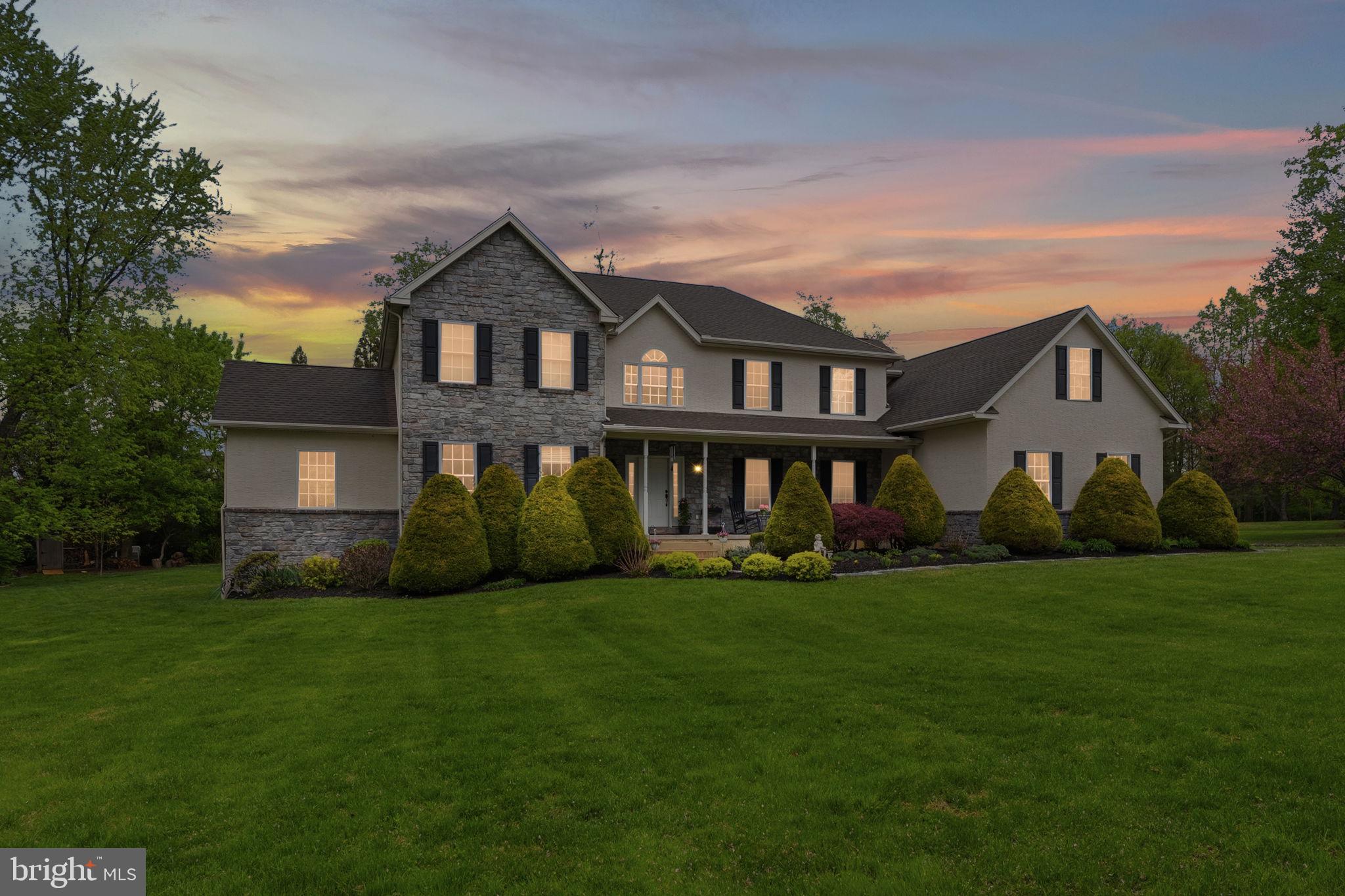 SWEET HOLLOW - Residential