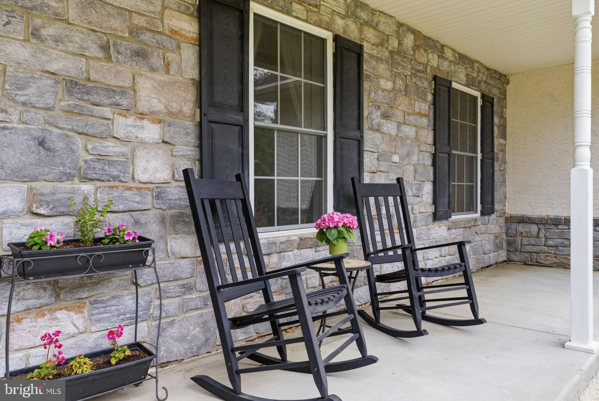 SWEET HOLLOW - Residential
