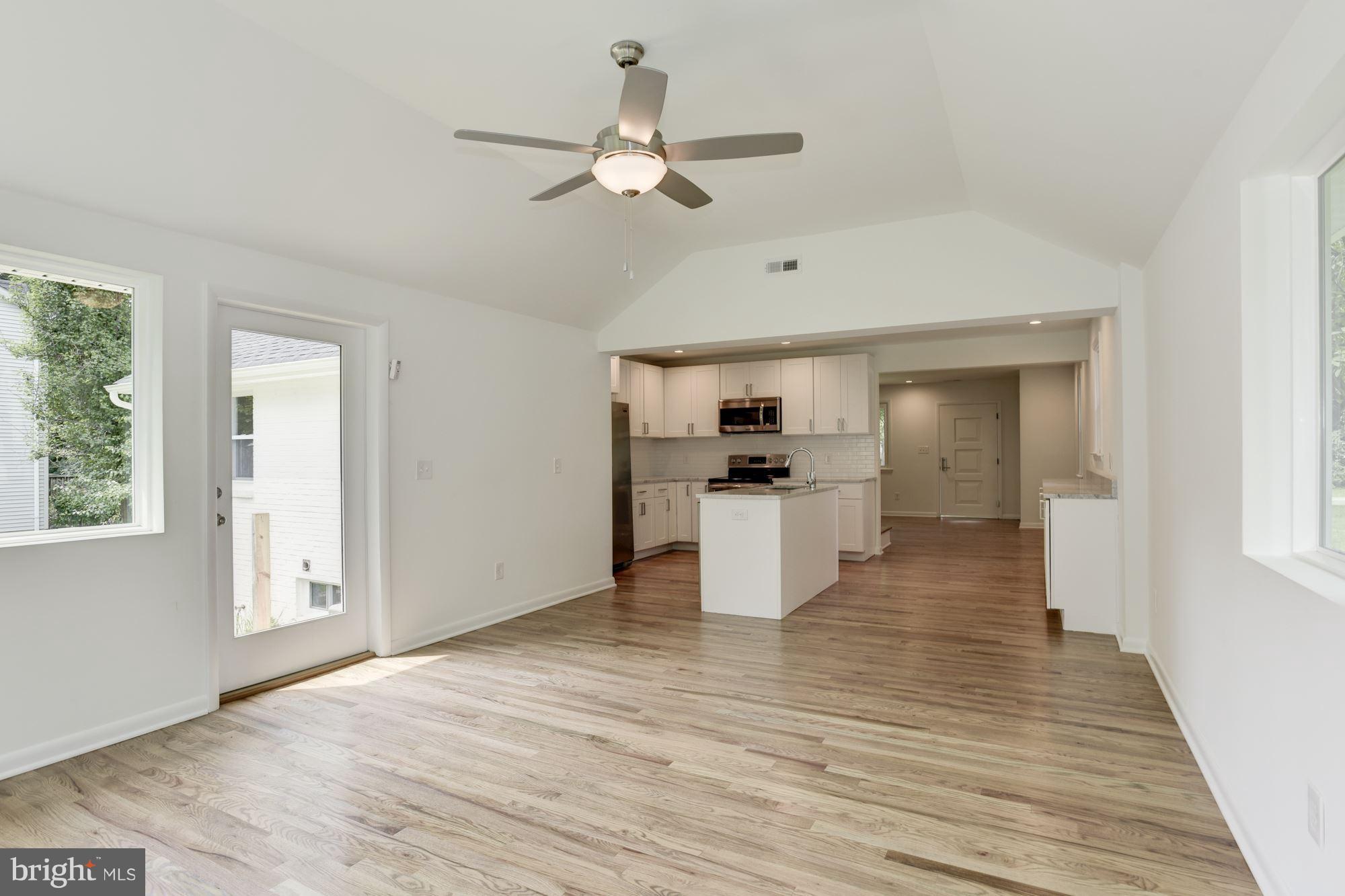 HILLSMERE ESTATES - Residential